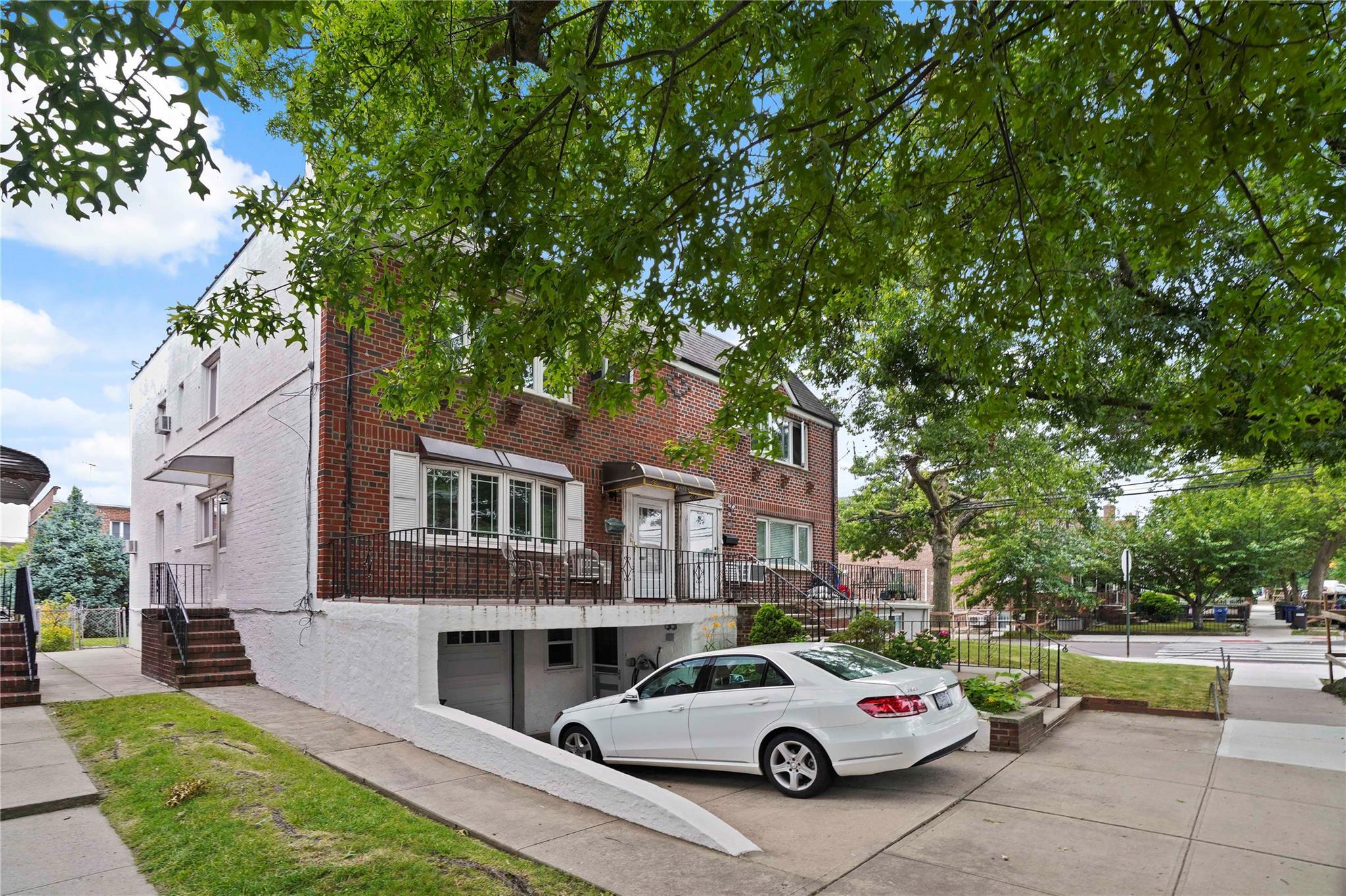 Single Family 78th  Queens, NY 11379, MLS-880272-2