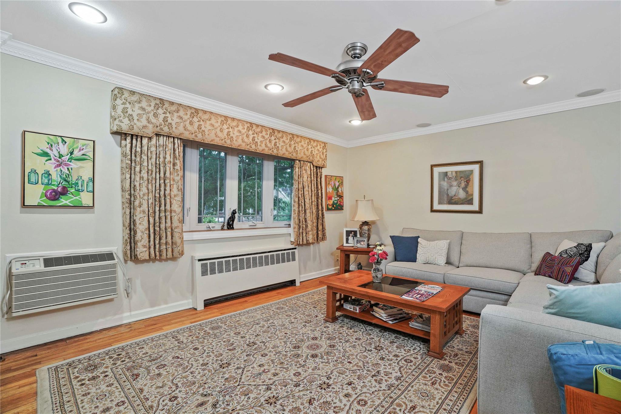 Single Family 78th  Queens, NY 11379, MLS-880272-7