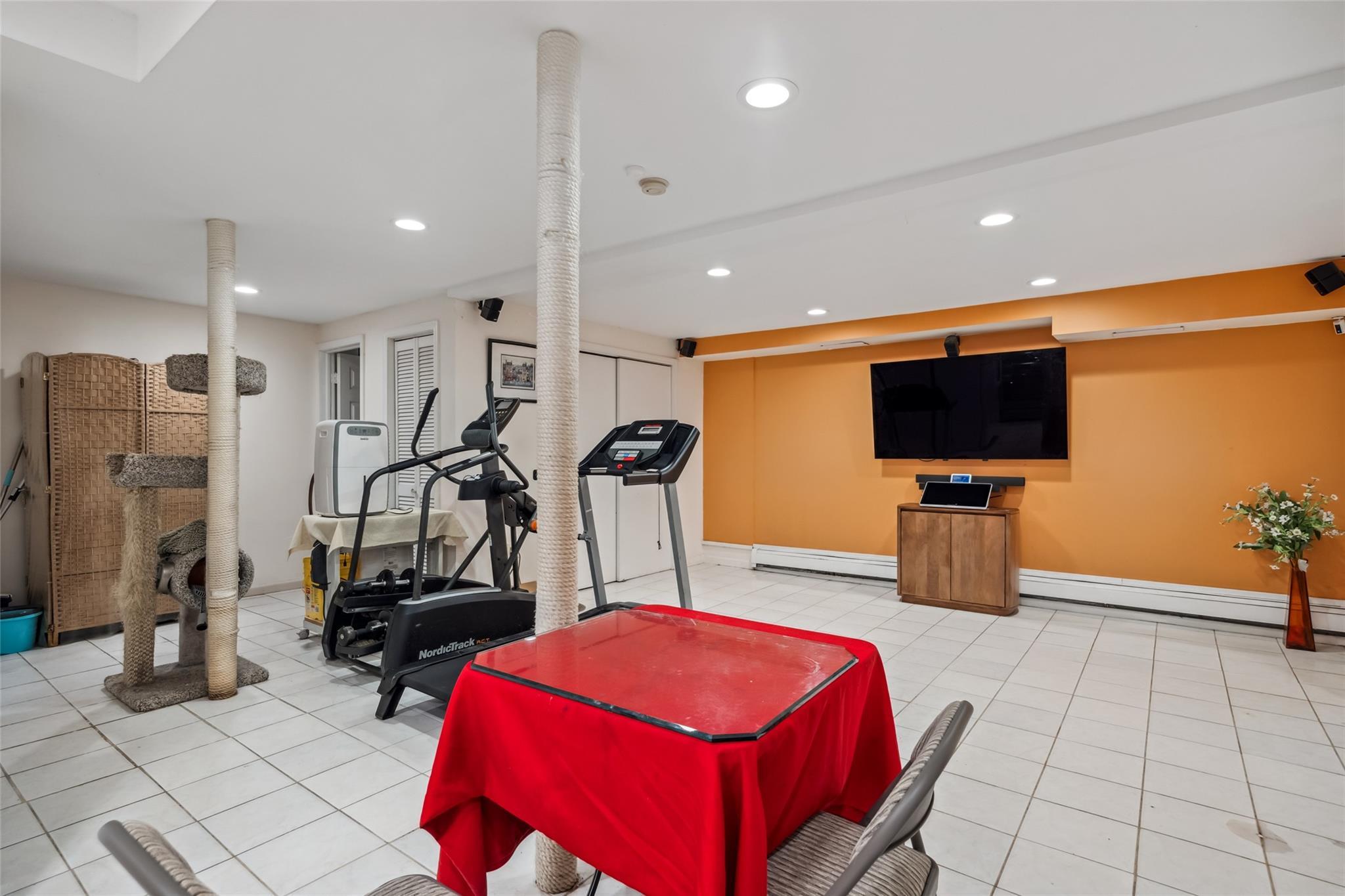 Single Family 64  Queens, NY 11364, MLS-880321-17