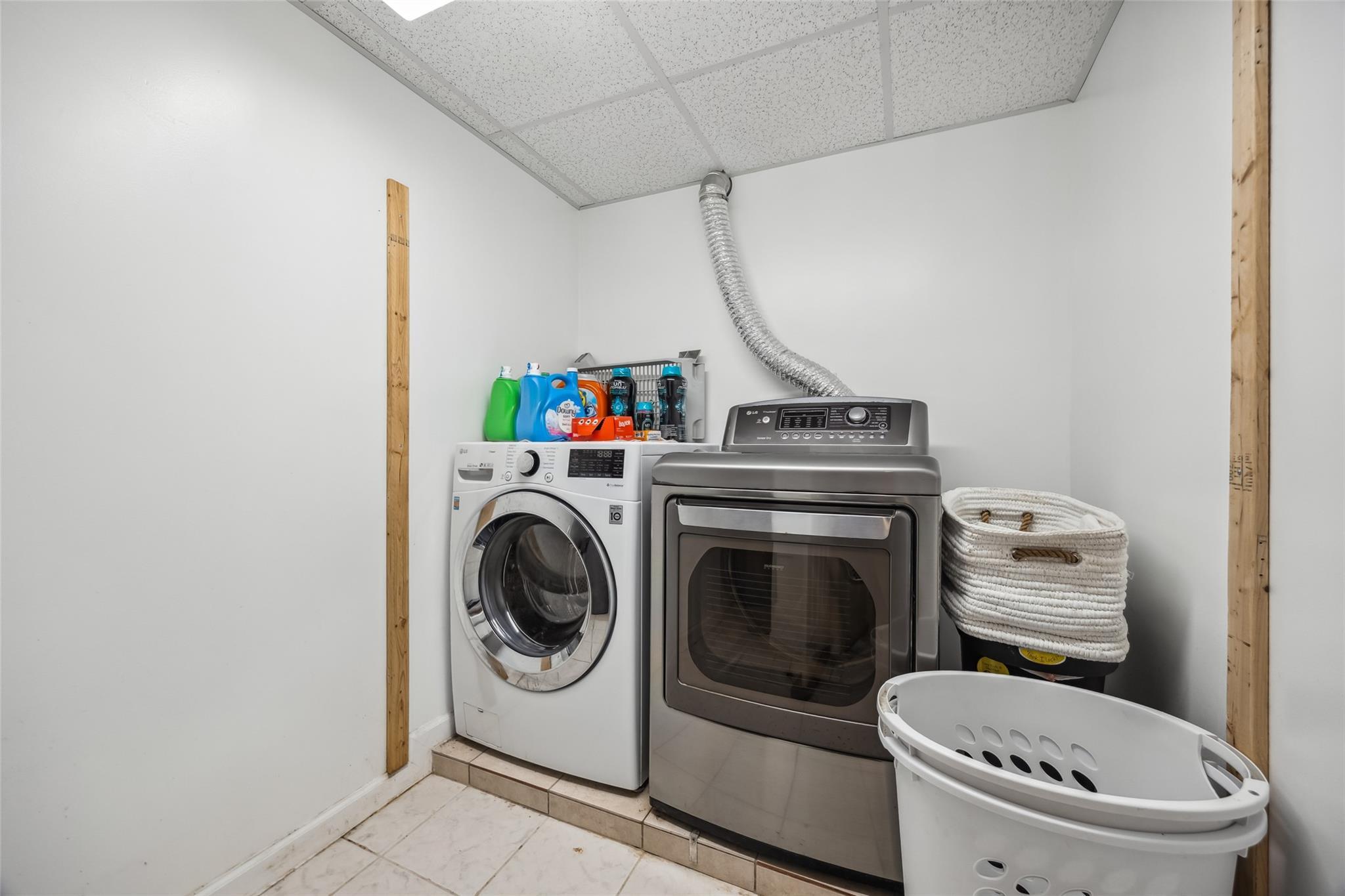 Single Family 64  Queens, NY 11364, MLS-880321-19