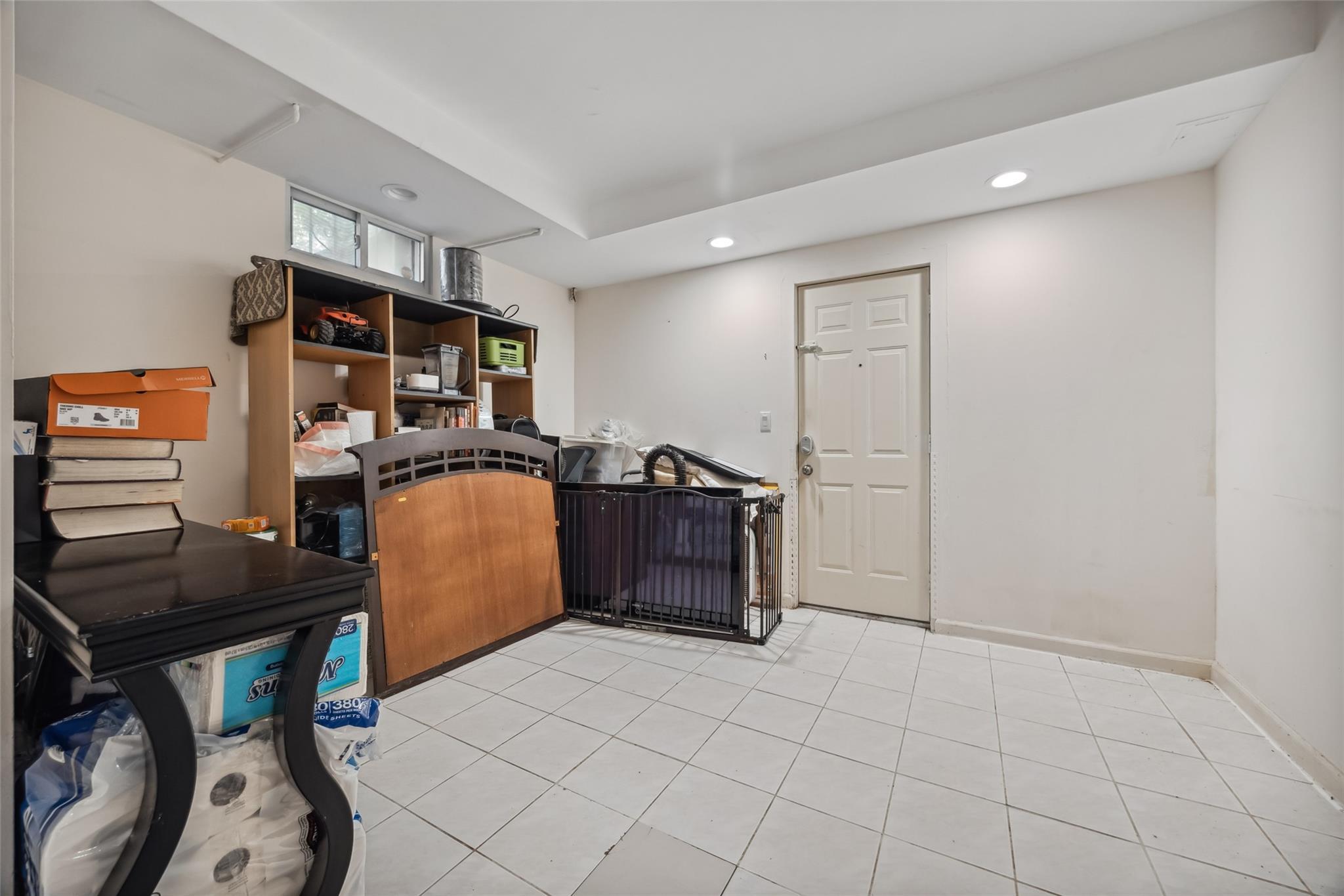 Single Family 64  Queens, NY 11364, MLS-880321-23