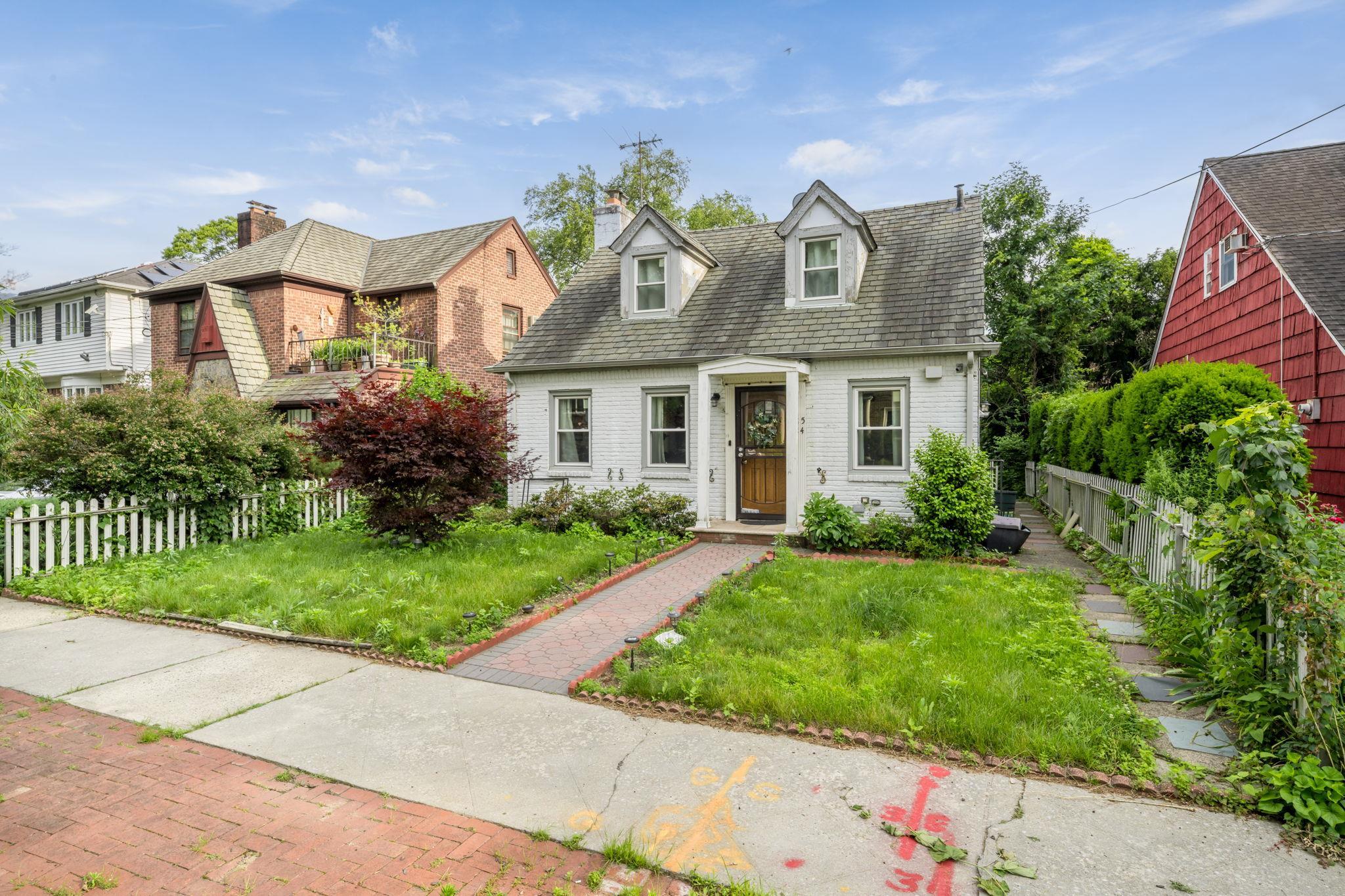 Single Family Eton  Queens, NY 11432, MLS-880328-6
