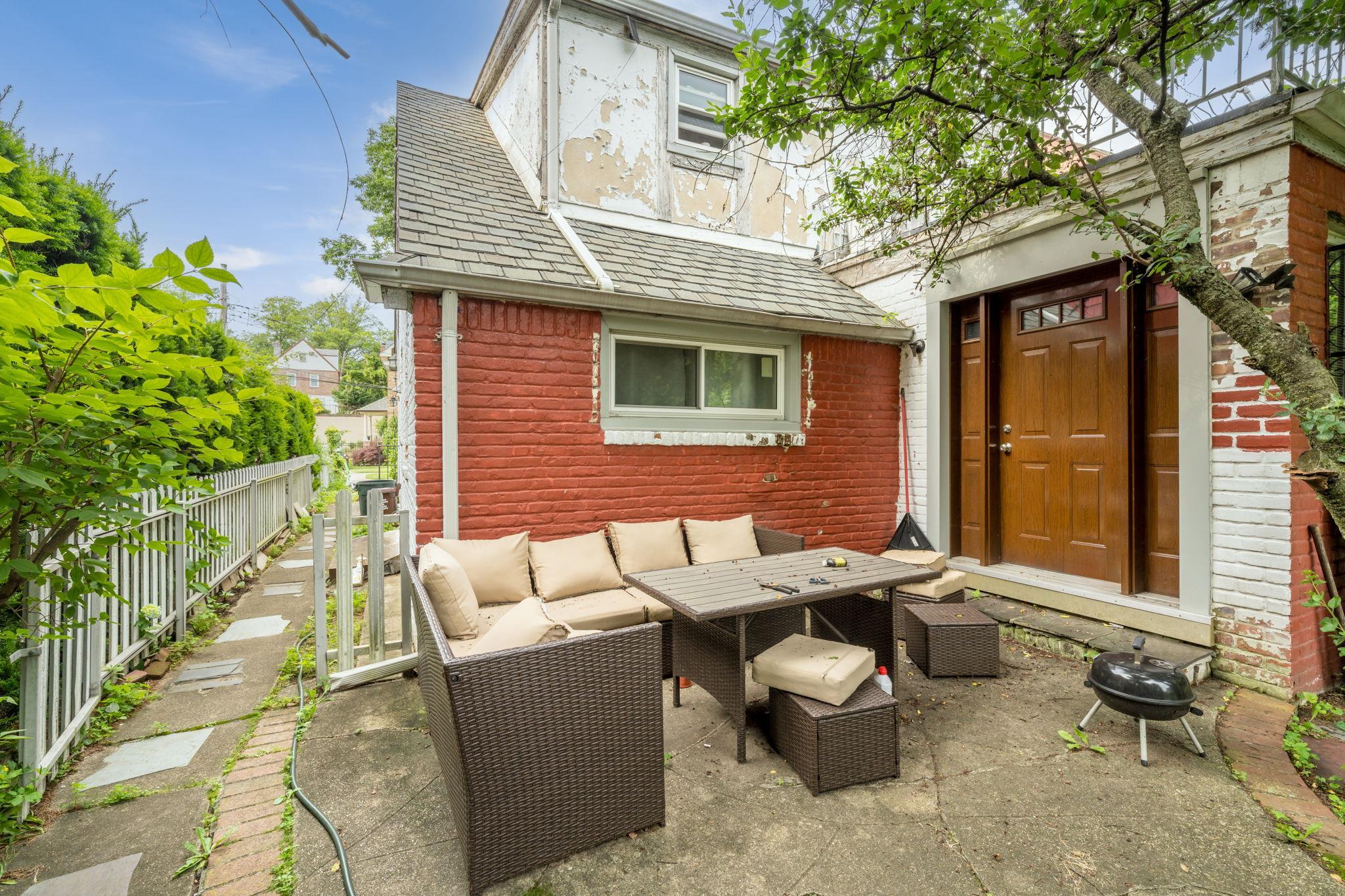 Single Family Eton  Queens, NY 11432, MLS-880328-8