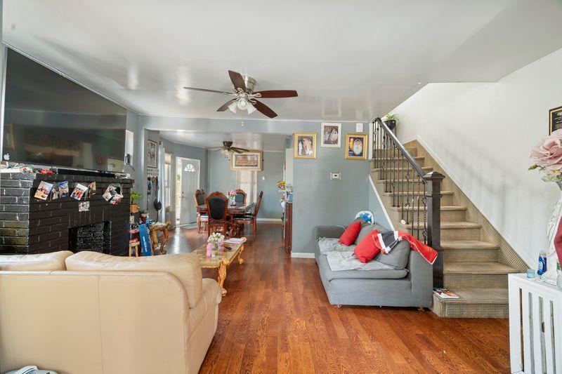 Single Family James  Queens, NY 11434, MLS-880330-3