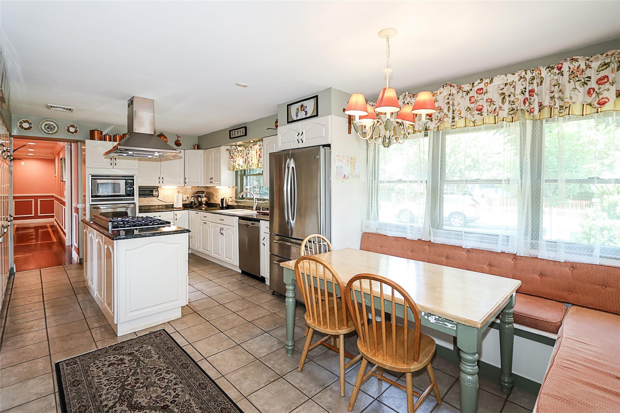 Single Family Marietta Nassau County, NY 11542, MLS-880332-12