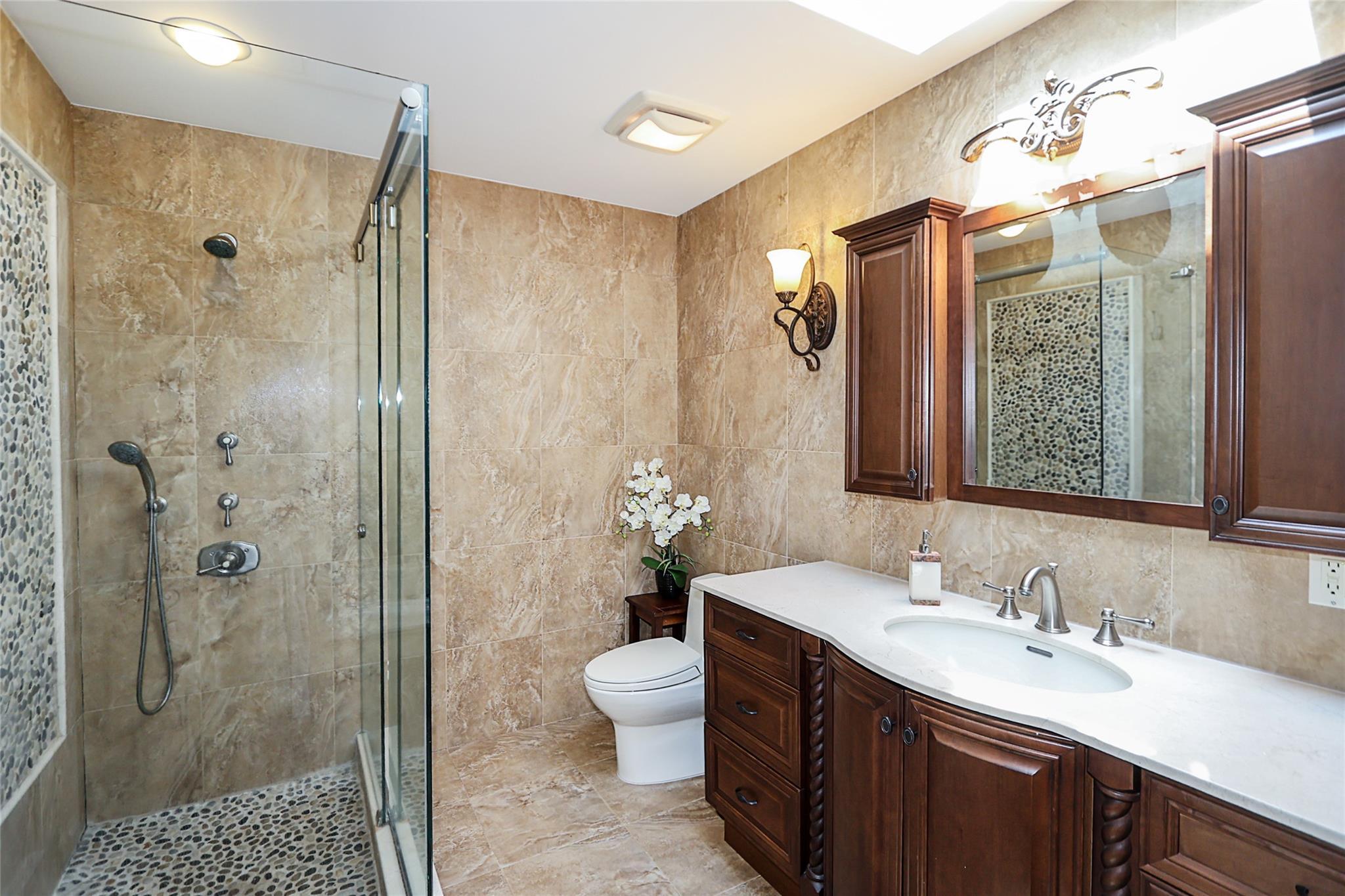 Single Family Marietta Nassau County, NY 11542, MLS-880332-20