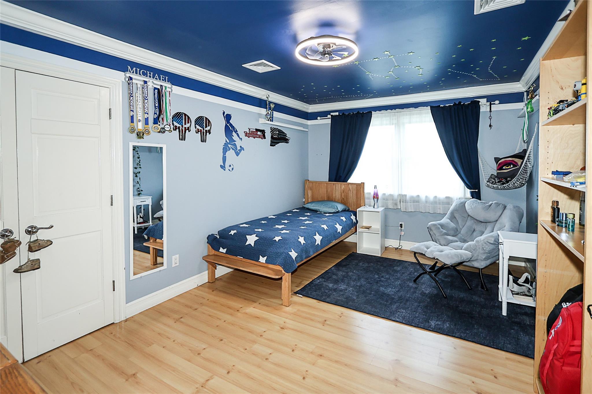 Single Family Marietta Nassau County, NY 11542, MLS-880332-33