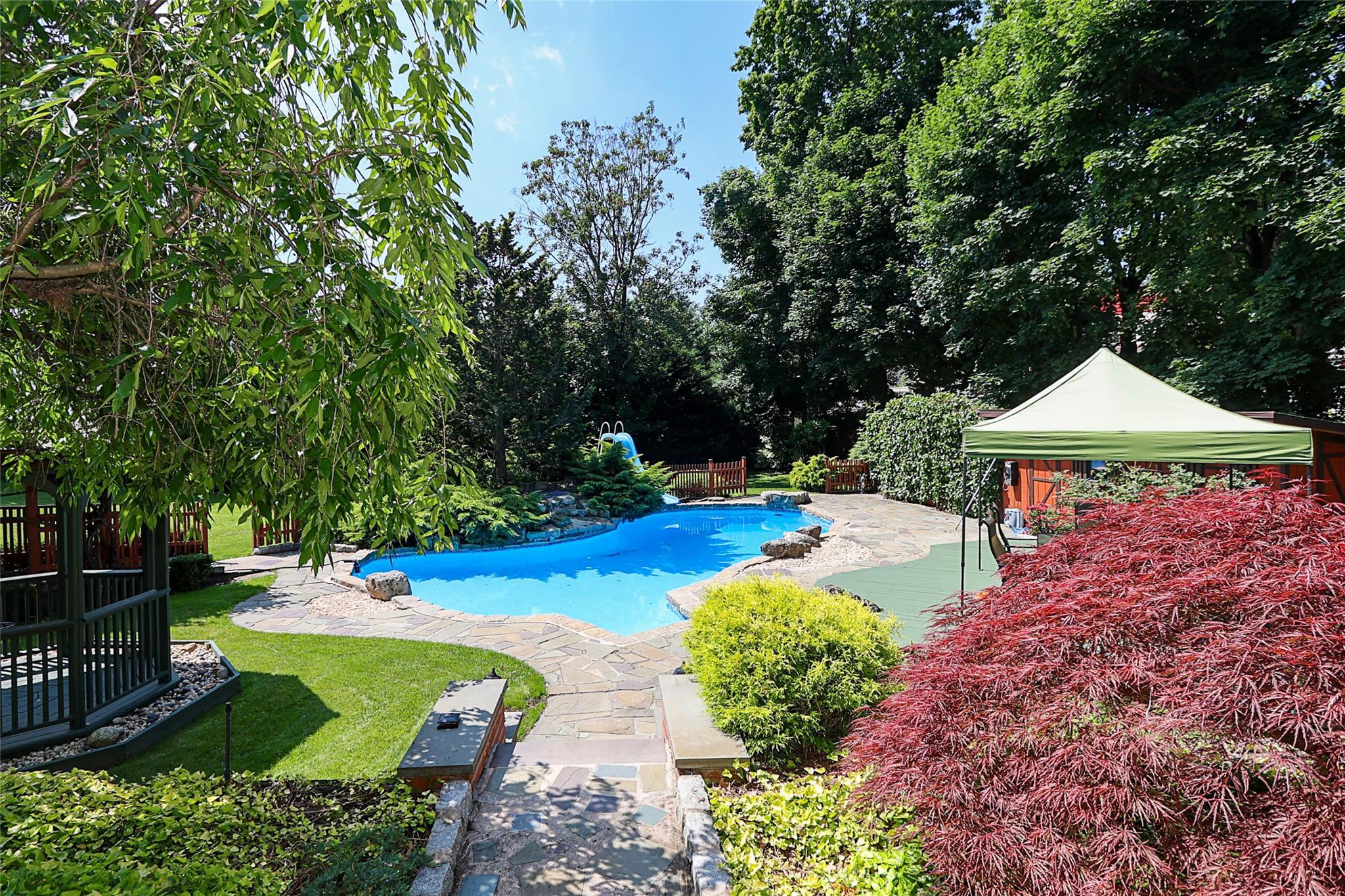 Single Family Marietta Nassau County, NY 11542, MLS-880332-43