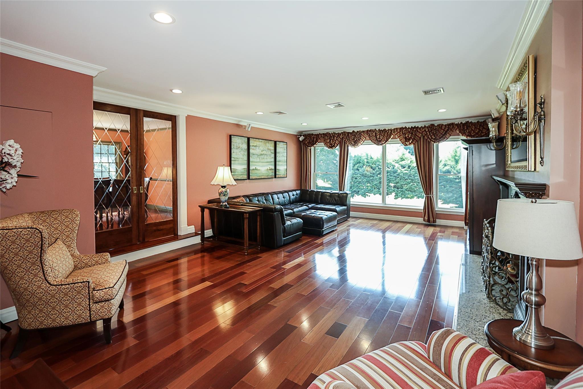 Single Family Marietta Nassau County, NY 11542, MLS-880332-6