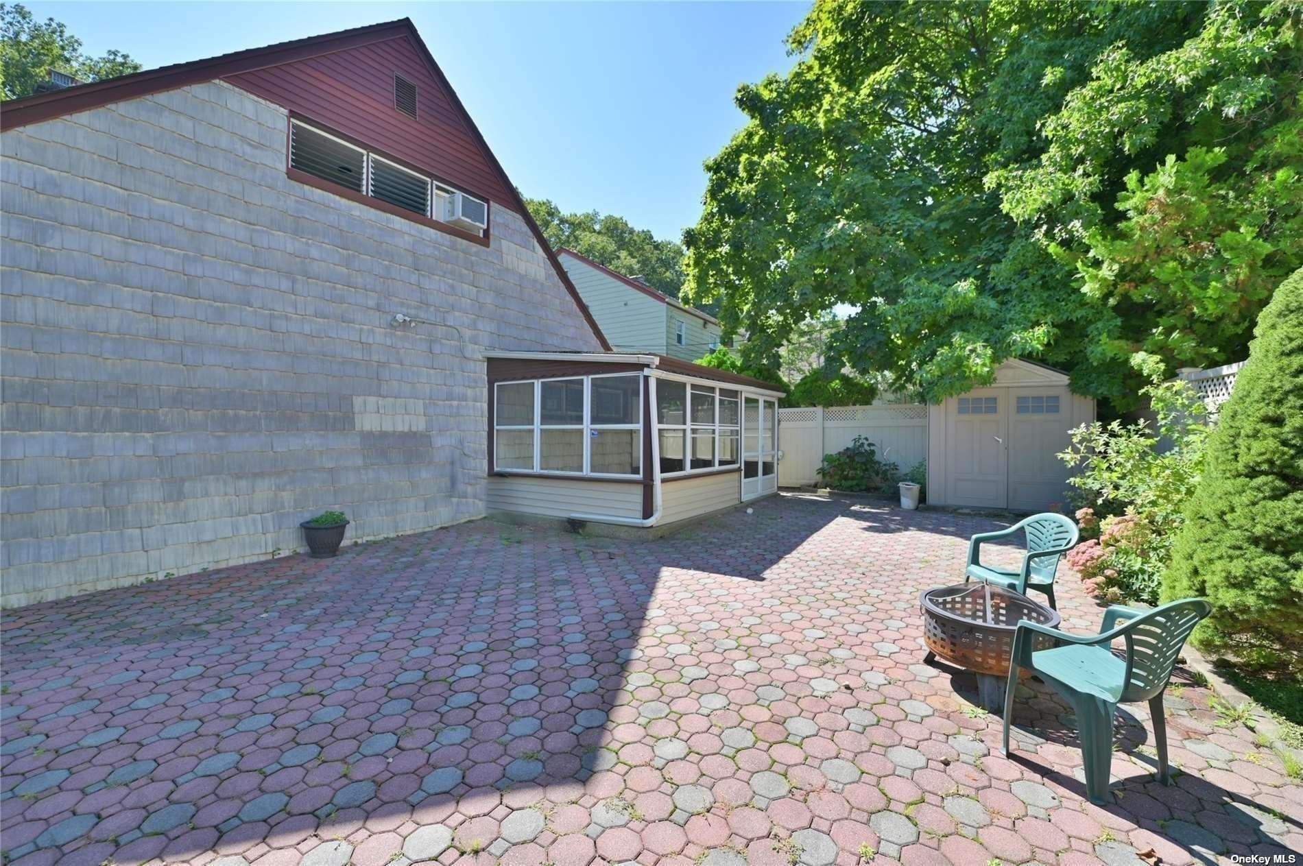 Single Family Peck  Queens, NY 11427, MLS-880352-16