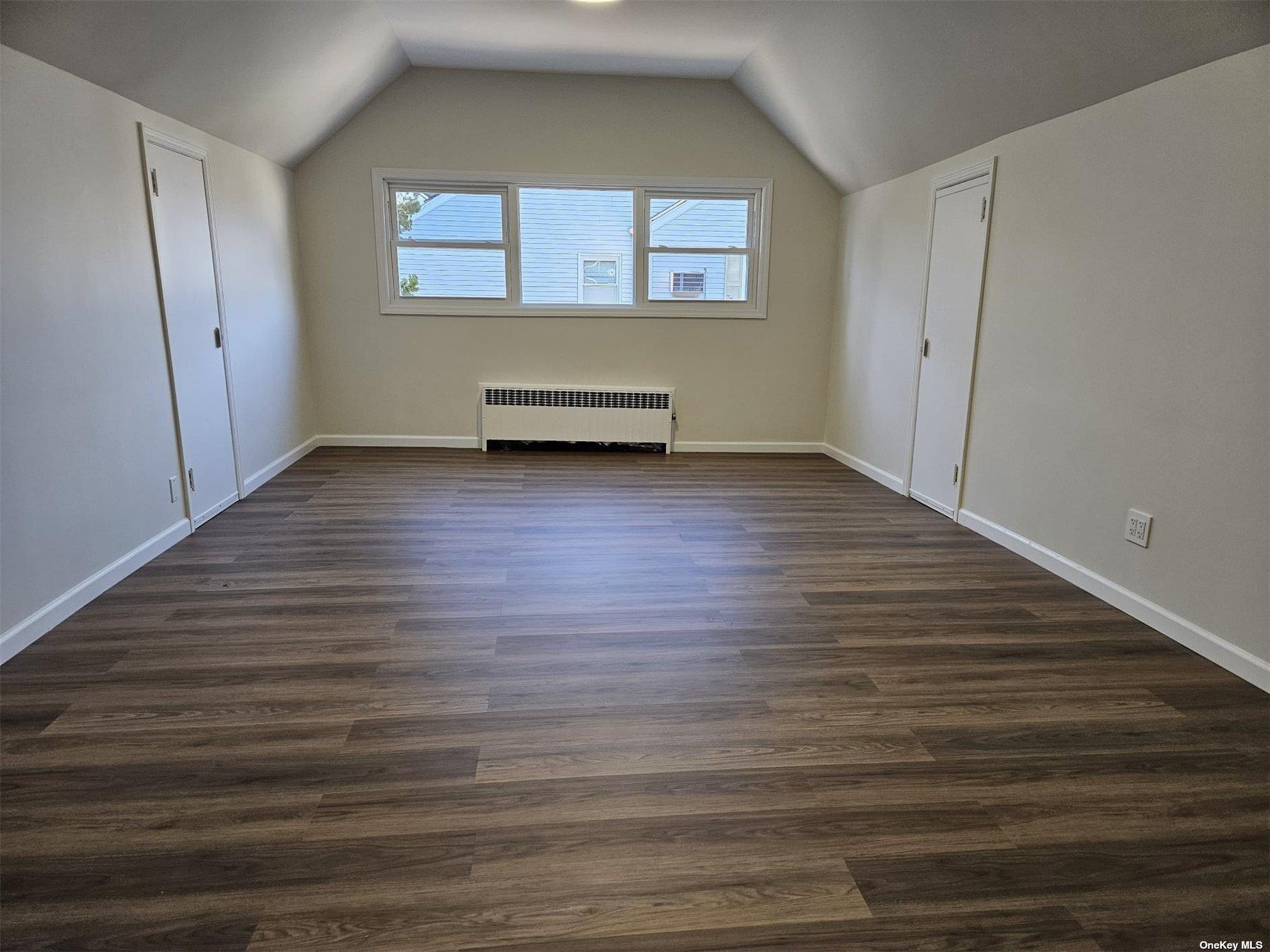 Single Family Peck  Queens, NY 11427, MLS-880352-6