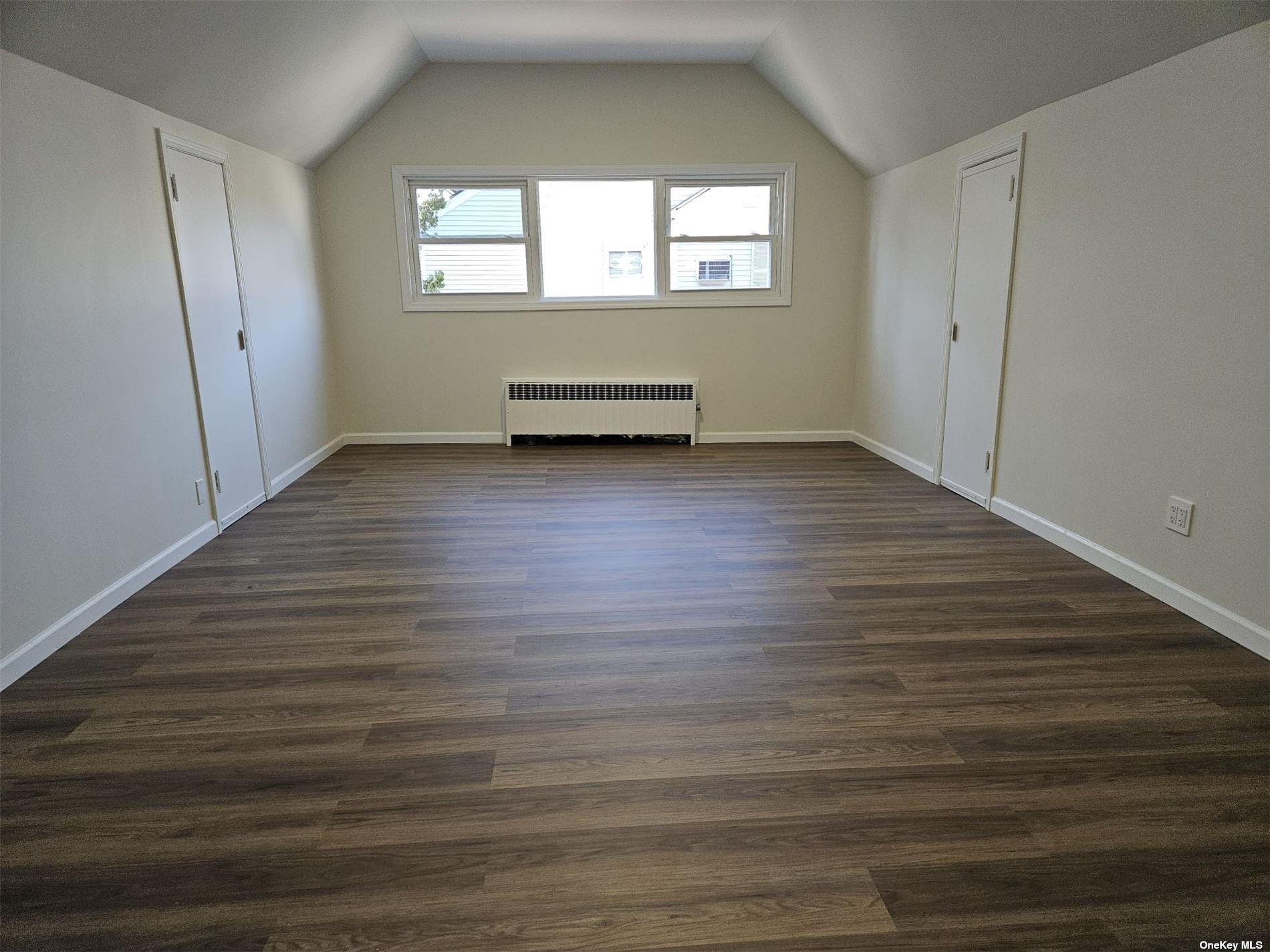 Single Family Peck  Queens, NY 11427, MLS-880352-7