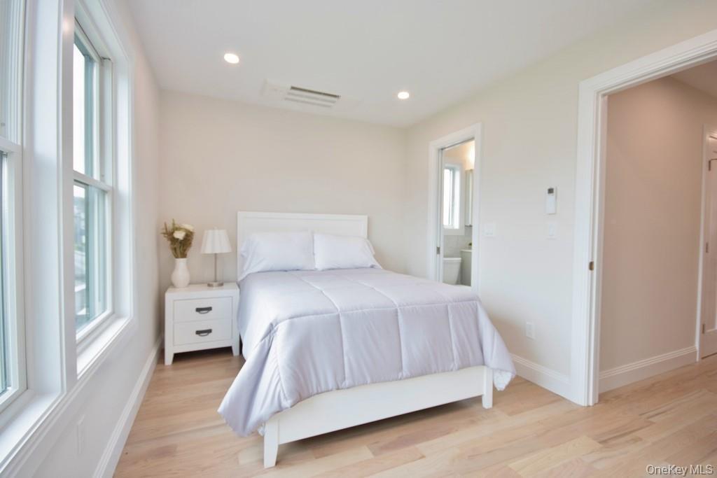 Condo Andrews  Westchester County, NY 10591, MLS-880381-14