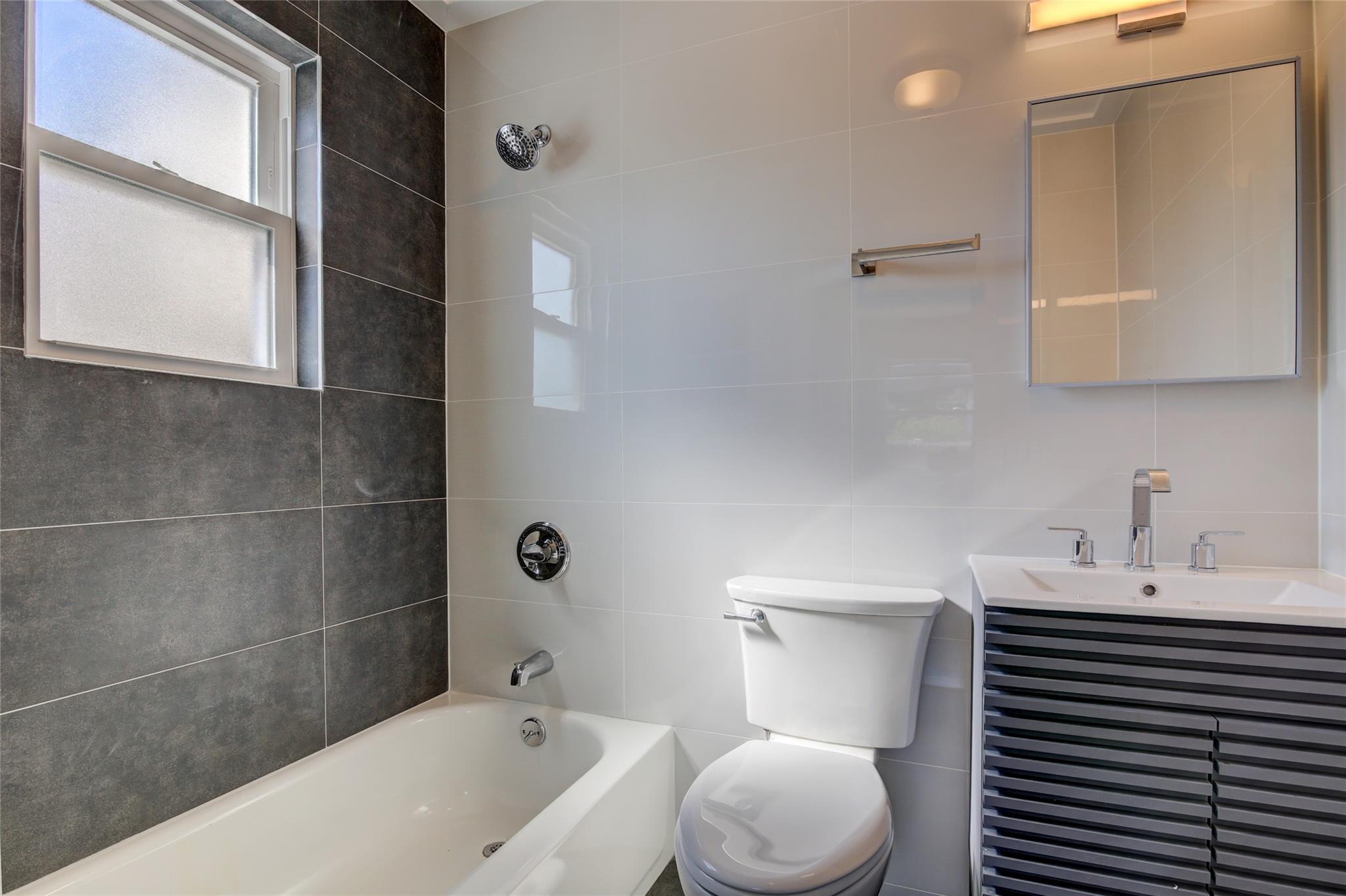 Single Family 127th  Queens, NY 11418, MLS-880395-3