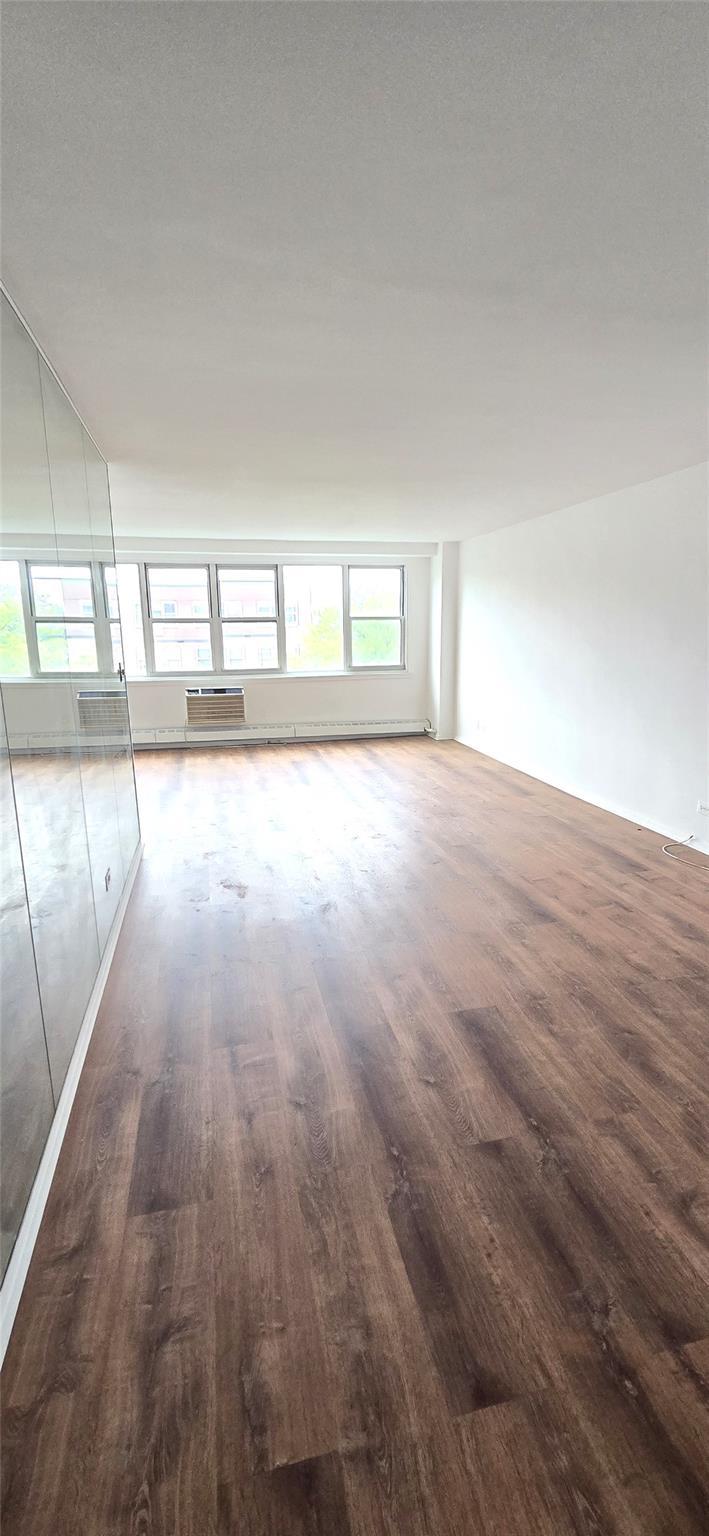Coop Highland  Queens, NY 11432, MLS-880399-2