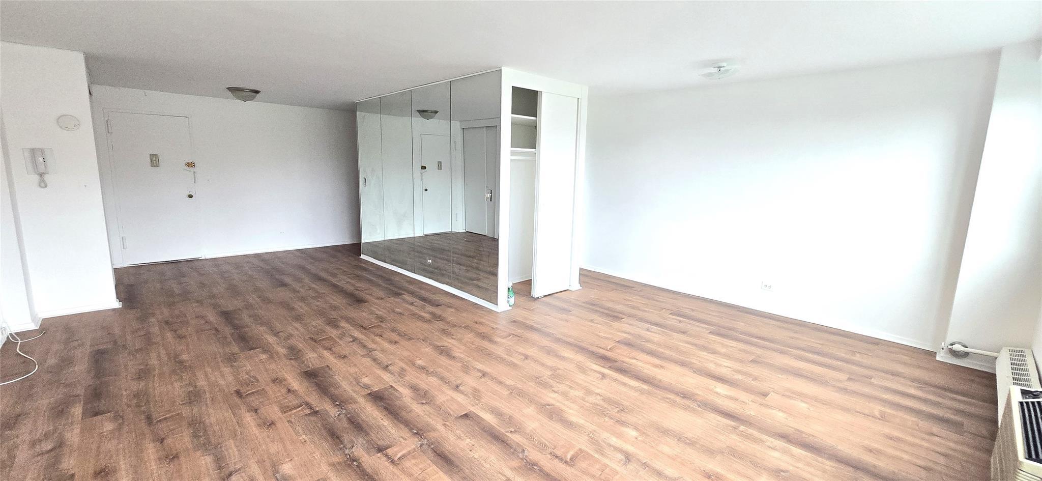Coop Highland  Queens, NY 11432, MLS-880399-3