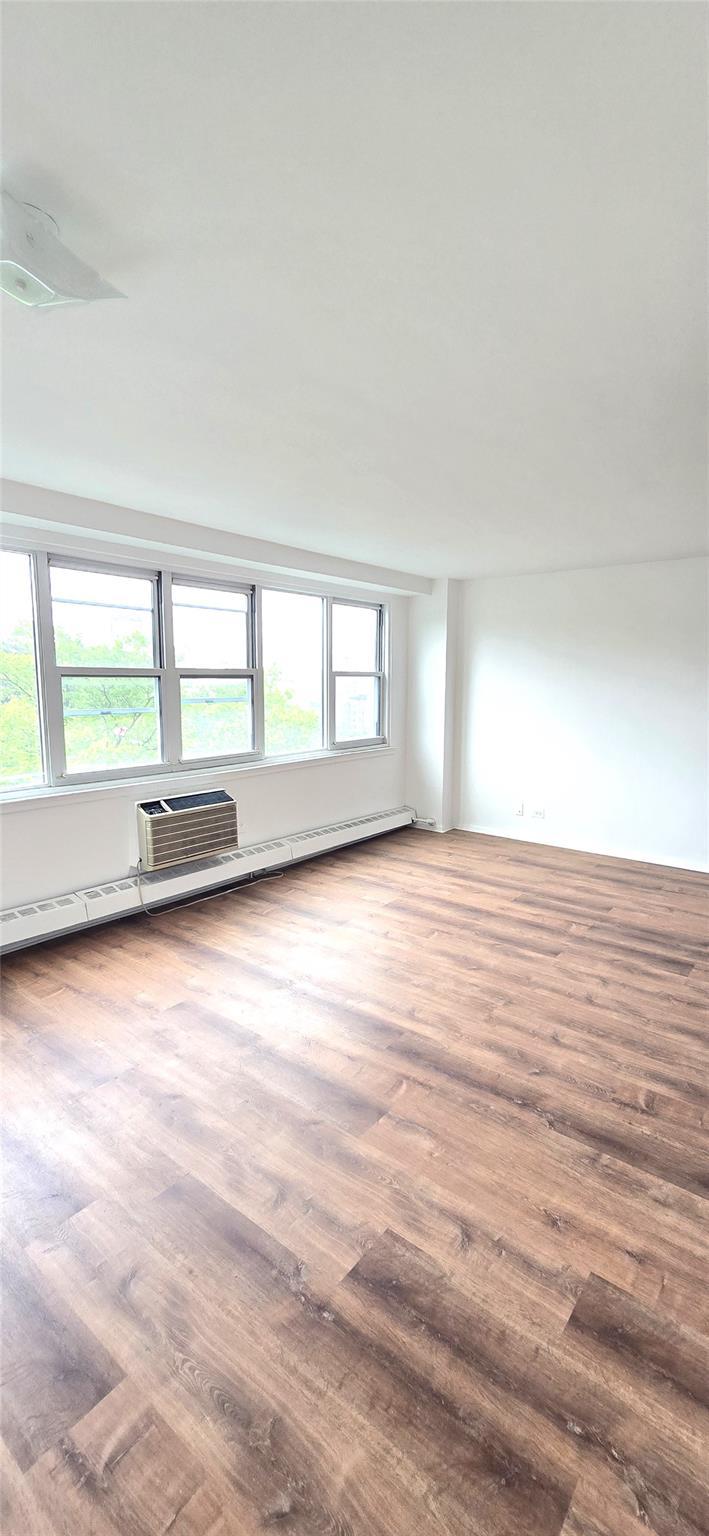 Coop Highland  Queens, NY 11432, MLS-880399-5