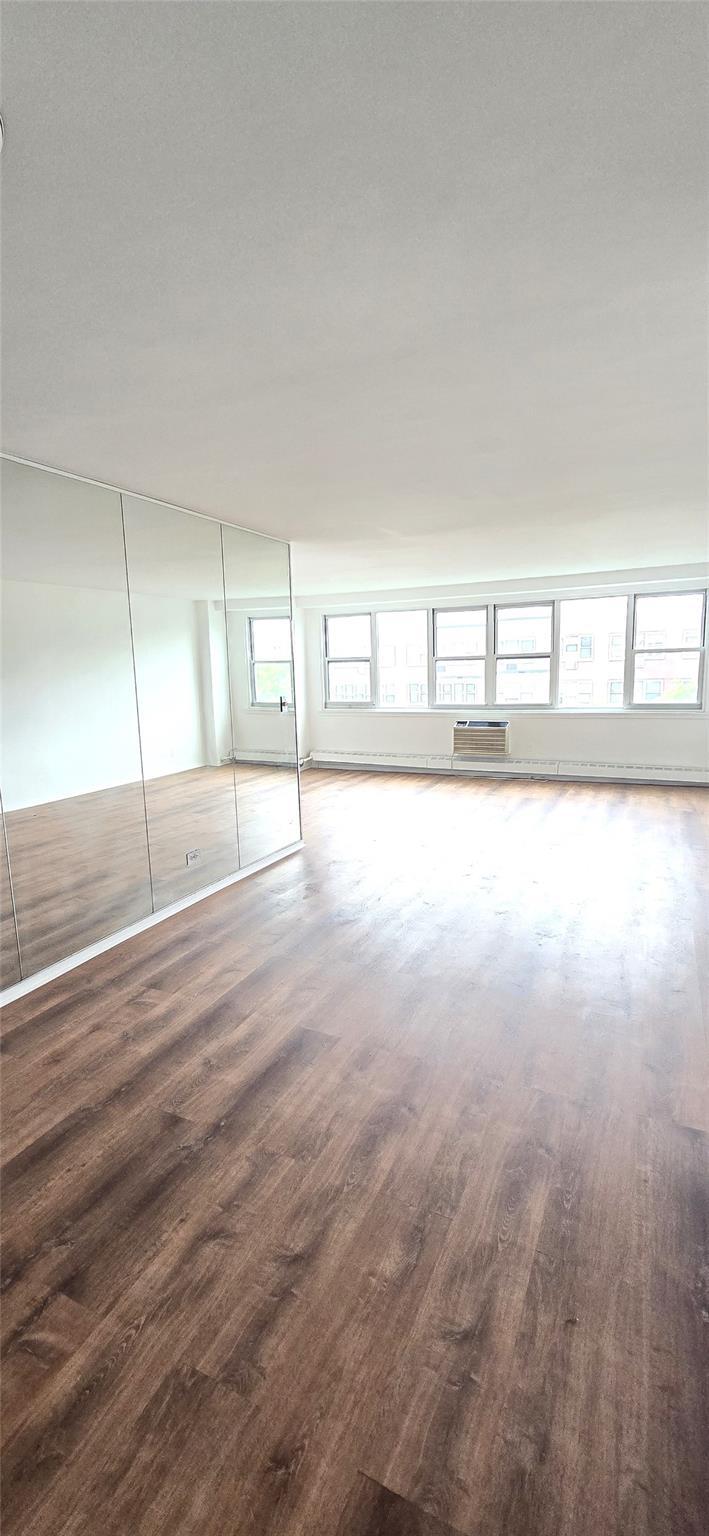 Coop Highland  Queens, NY 11432, MLS-880399-7