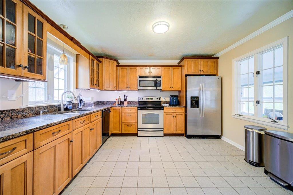 Single Family Seaman  Dutchess County, NY 12601, MLS-880401-12