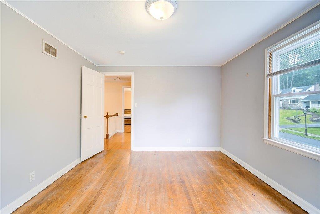 Single Family Seaman  Dutchess County, NY 12601, MLS-880401-25