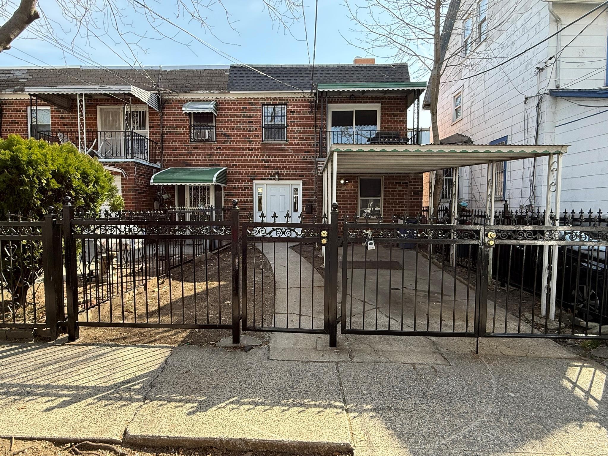 Single Family Carpenter  Bronx, NY 10466, MLS-880410-2