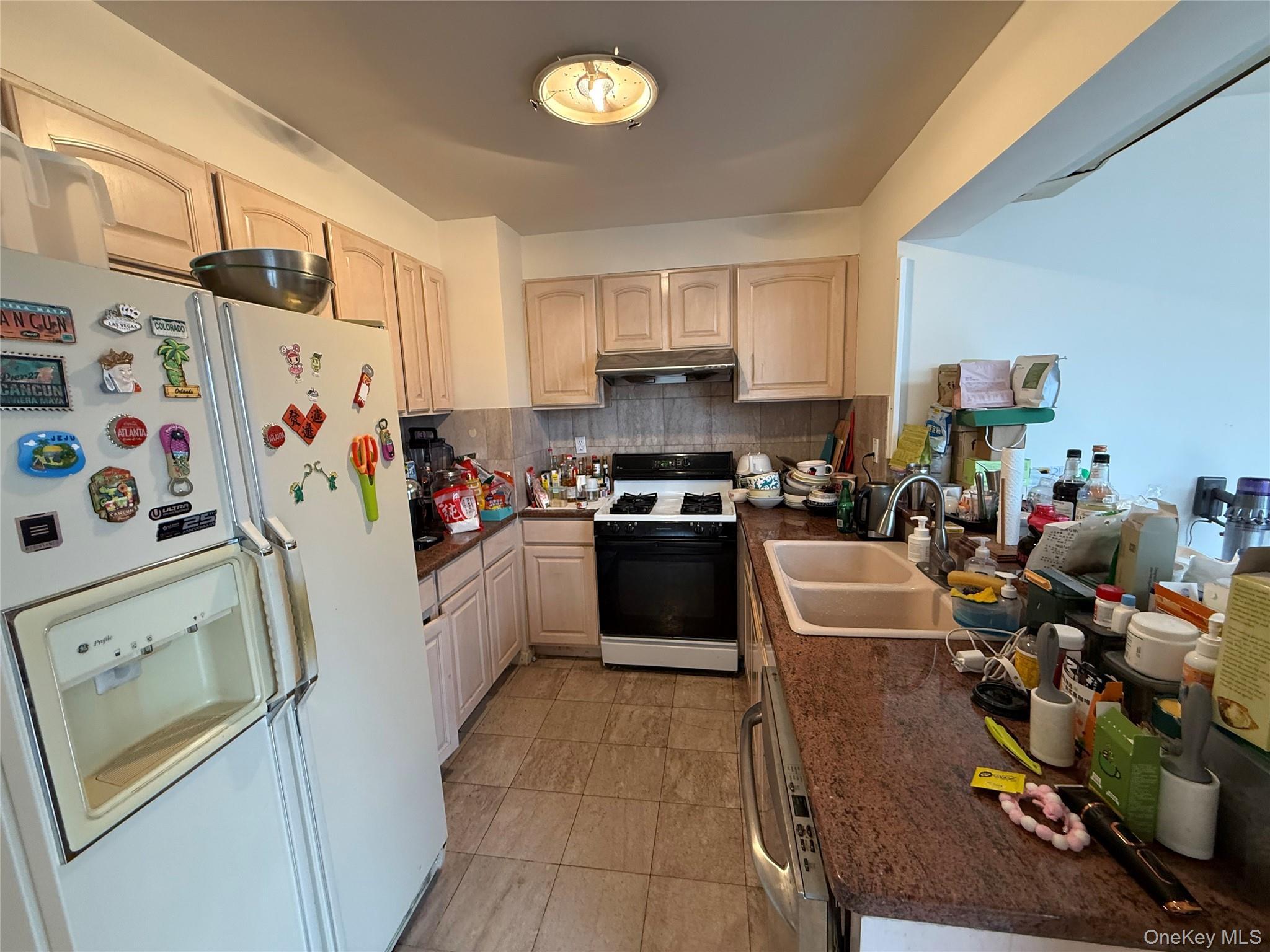 Condo Colden  Queens, NY 11355-4788, MLS-880423-8
