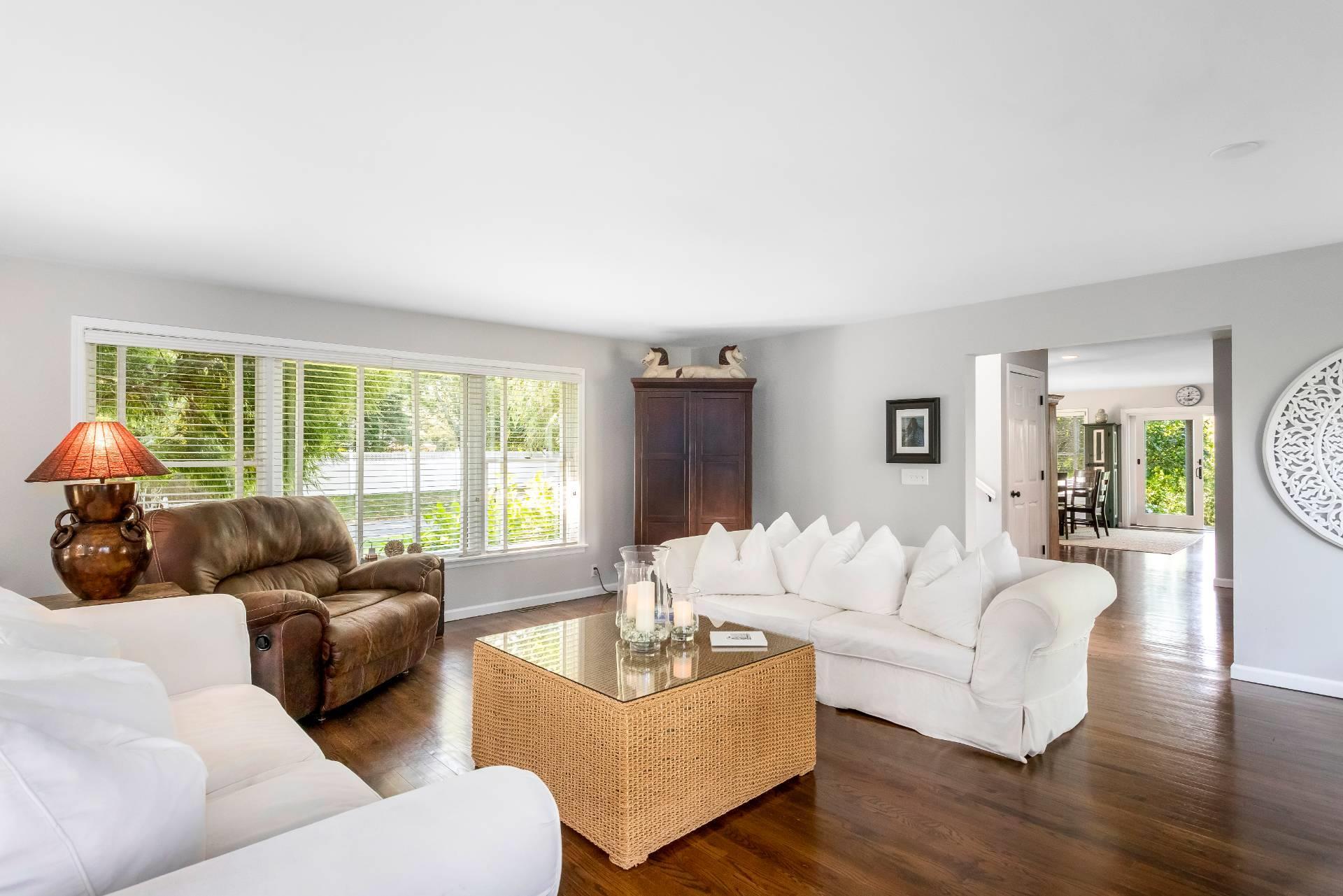 Single Family Howell  Suffolk County, NY 11968, MLS-880425-6