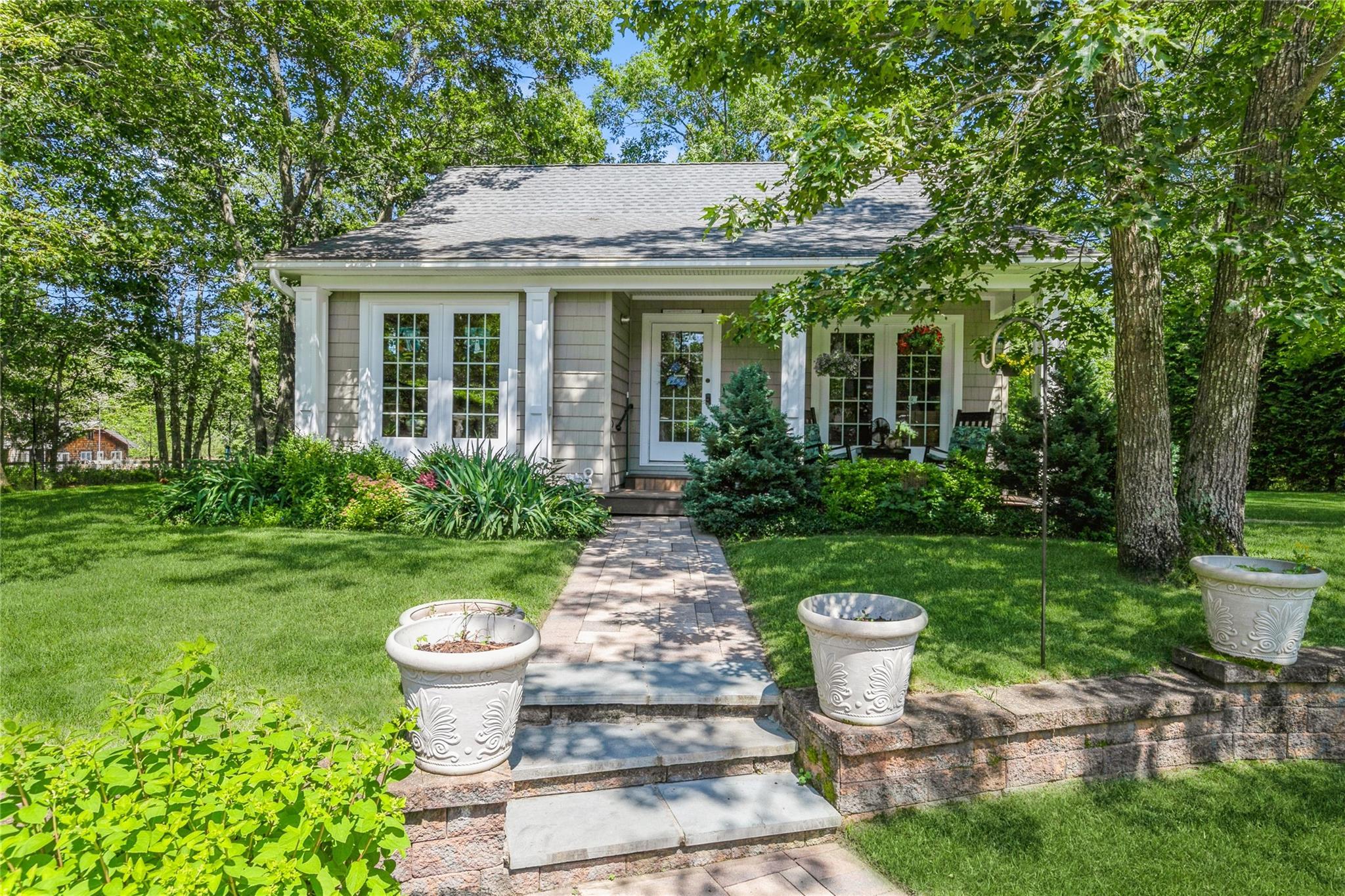Single Family Hildreth  Suffolk County, NY 11946, MLS-880431-29