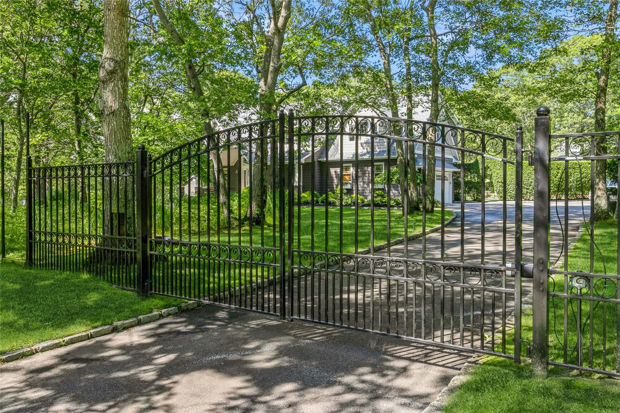 Single Family Hildreth  Suffolk County, NY 11946, MLS-880431-3