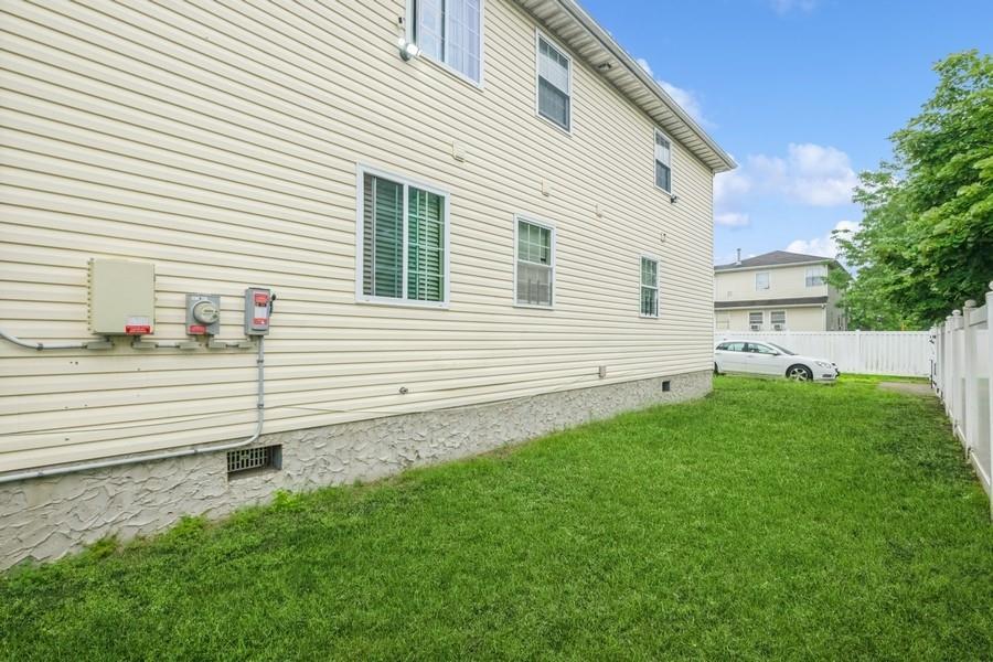 Single Family Almeda  Queens, NY 11692, MLS-880470-19