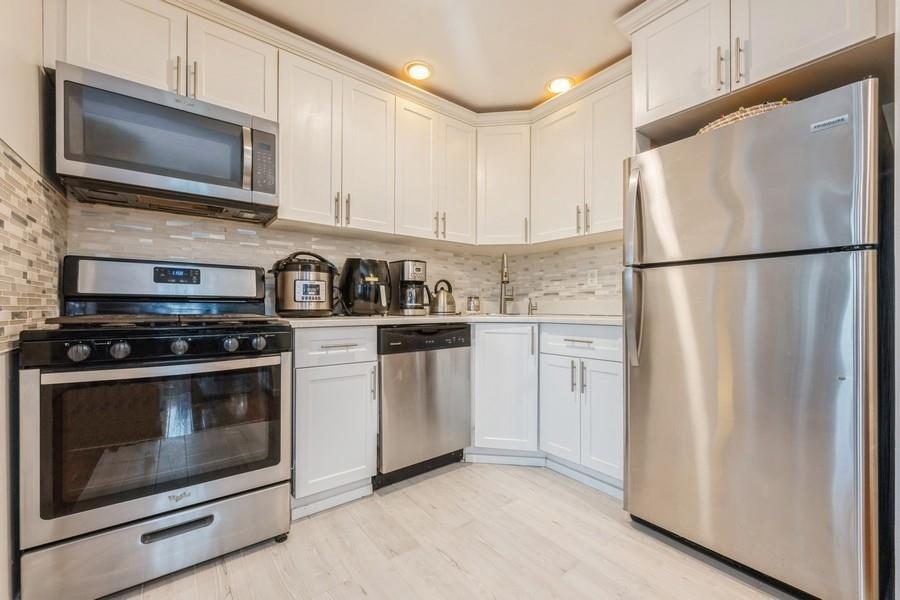 Single Family Almeda  Queens, NY 11692, MLS-880470-5
