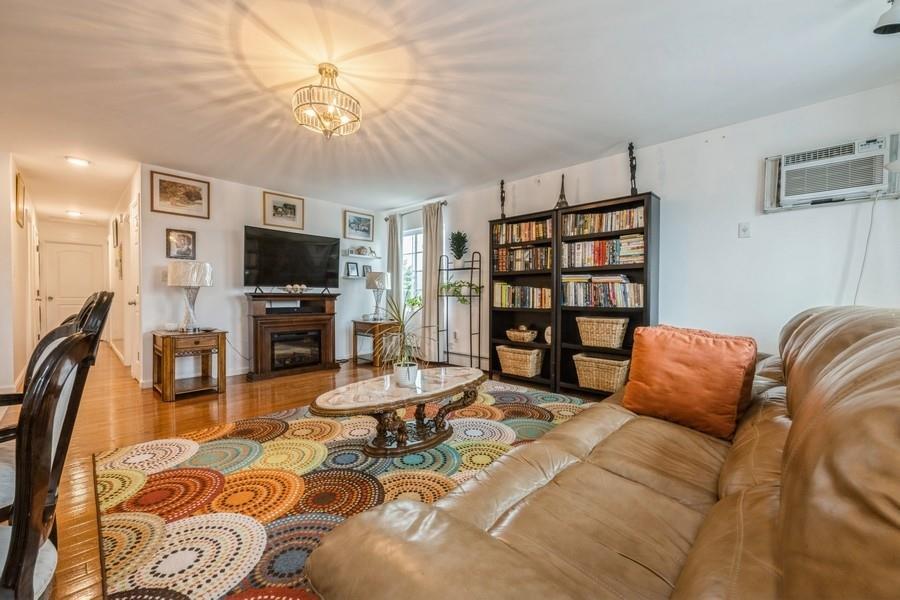 Single Family Almeda  Queens, NY 11692, MLS-880470-9