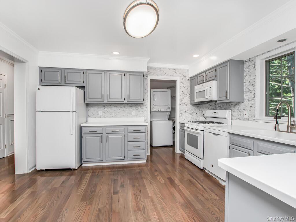 Single Family Brady  Westchester County, NY 10532, MLS-880473-7