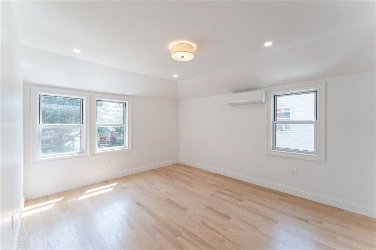 Single Family 173rd  Queens, NY 11434, MLS-880475-12