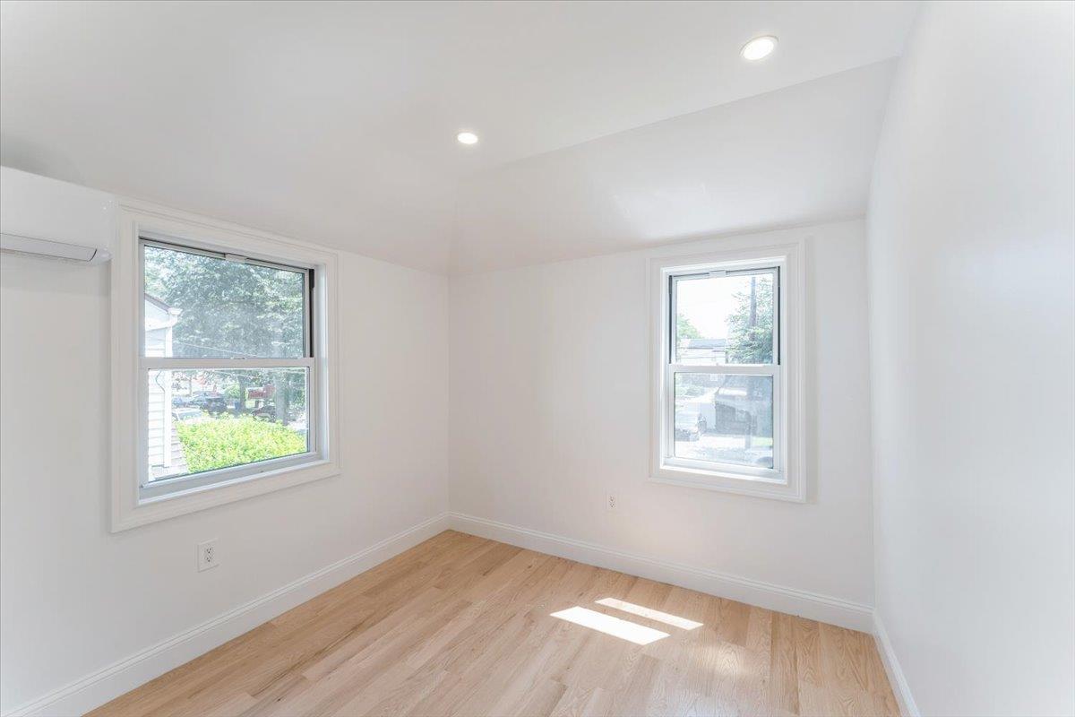 Single Family 173rd  Queens, NY 11434, MLS-880475-13