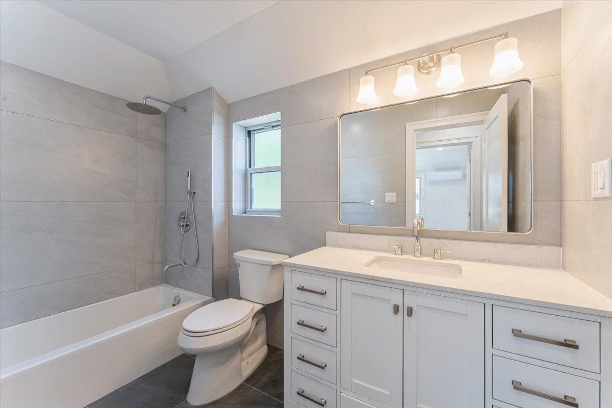 Single Family 173rd  Queens, NY 11434, MLS-880475-17