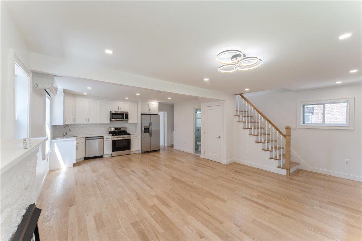 Single Family 173rd  Queens, NY 11434, MLS-880475-4