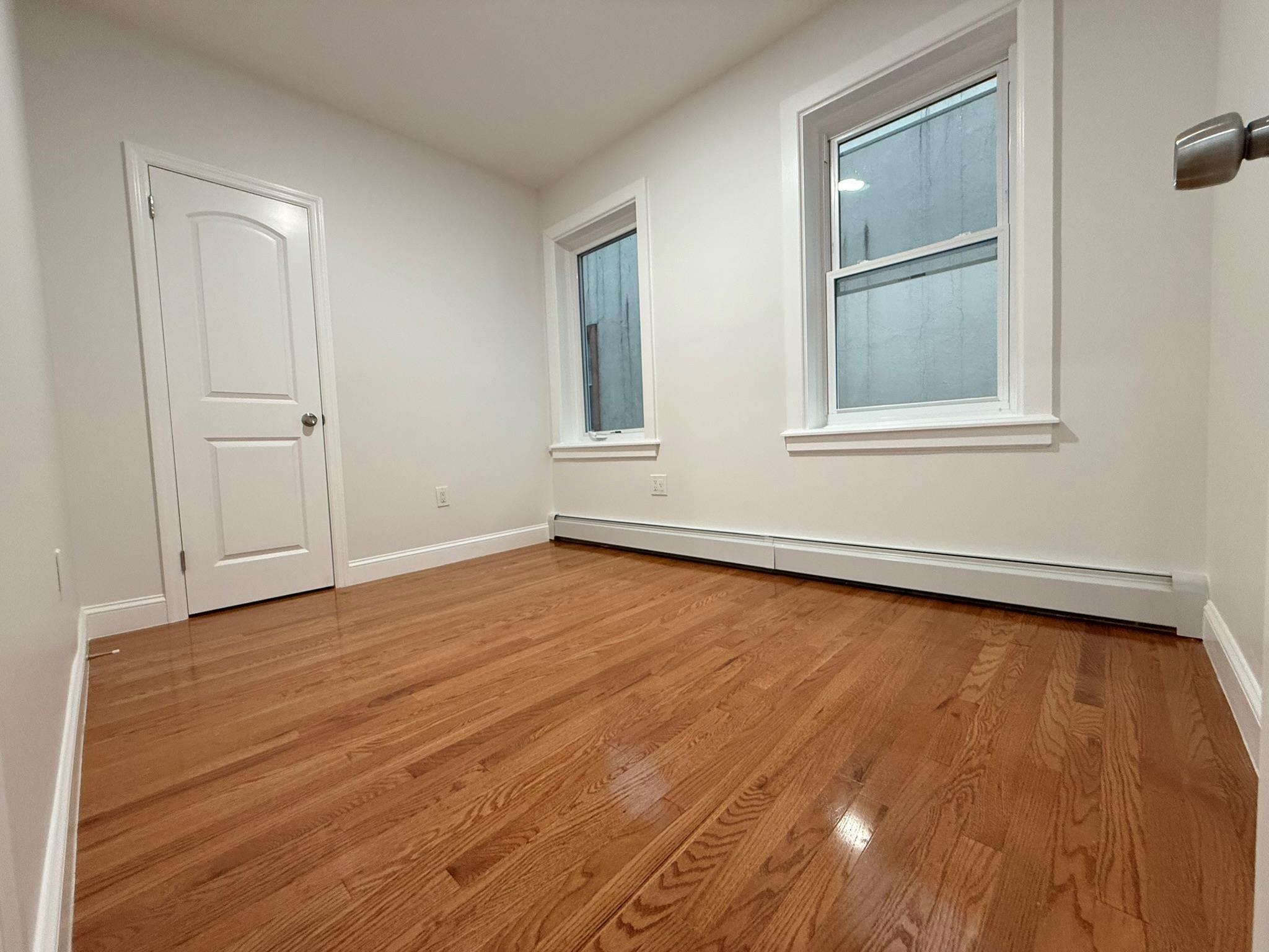 Single Family Boyd  Bronx, NY 10466, MLS-880529-10