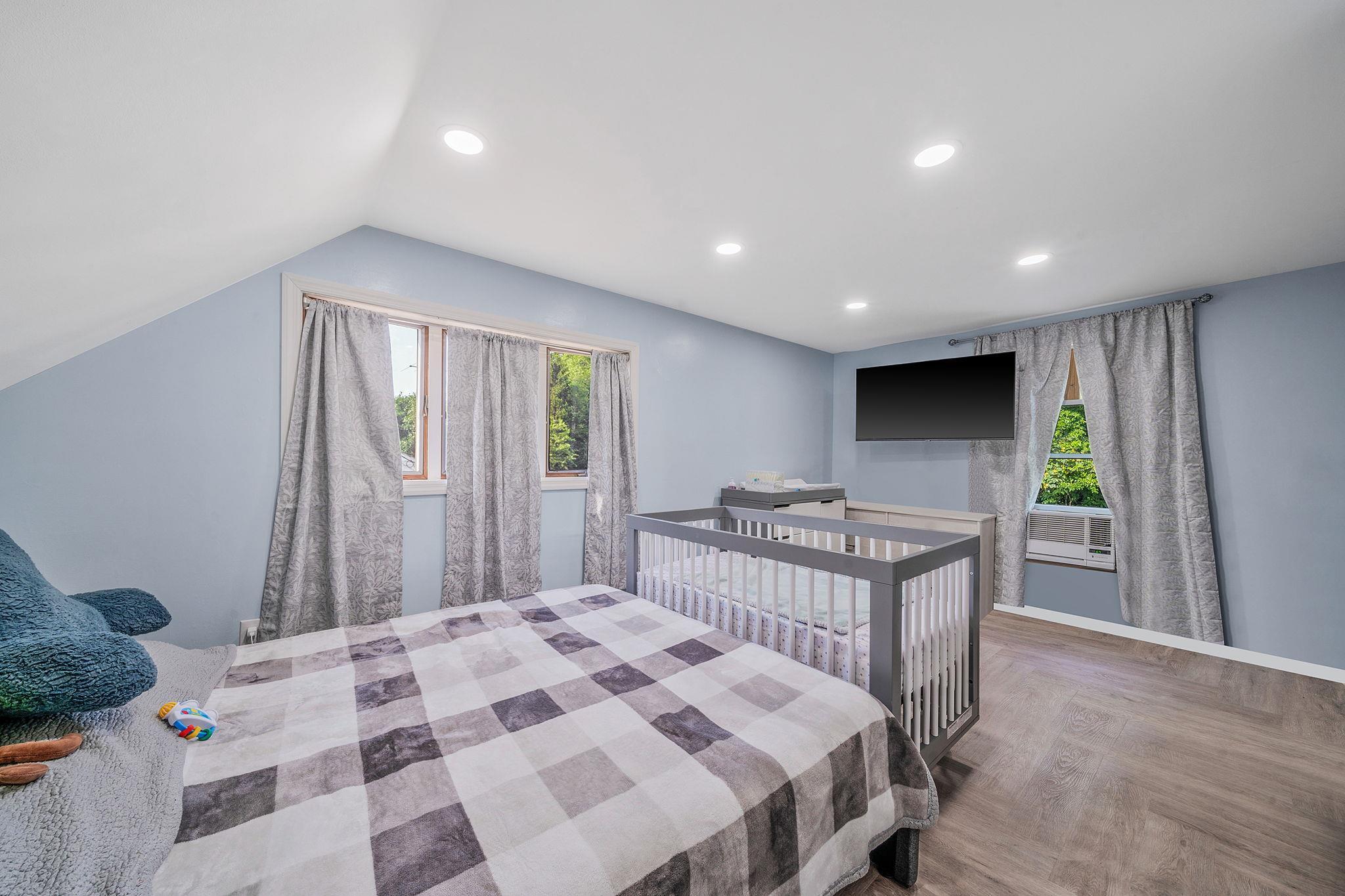 Single Family Cleary  Suffolk County, NY 11779, MLS-880543-14