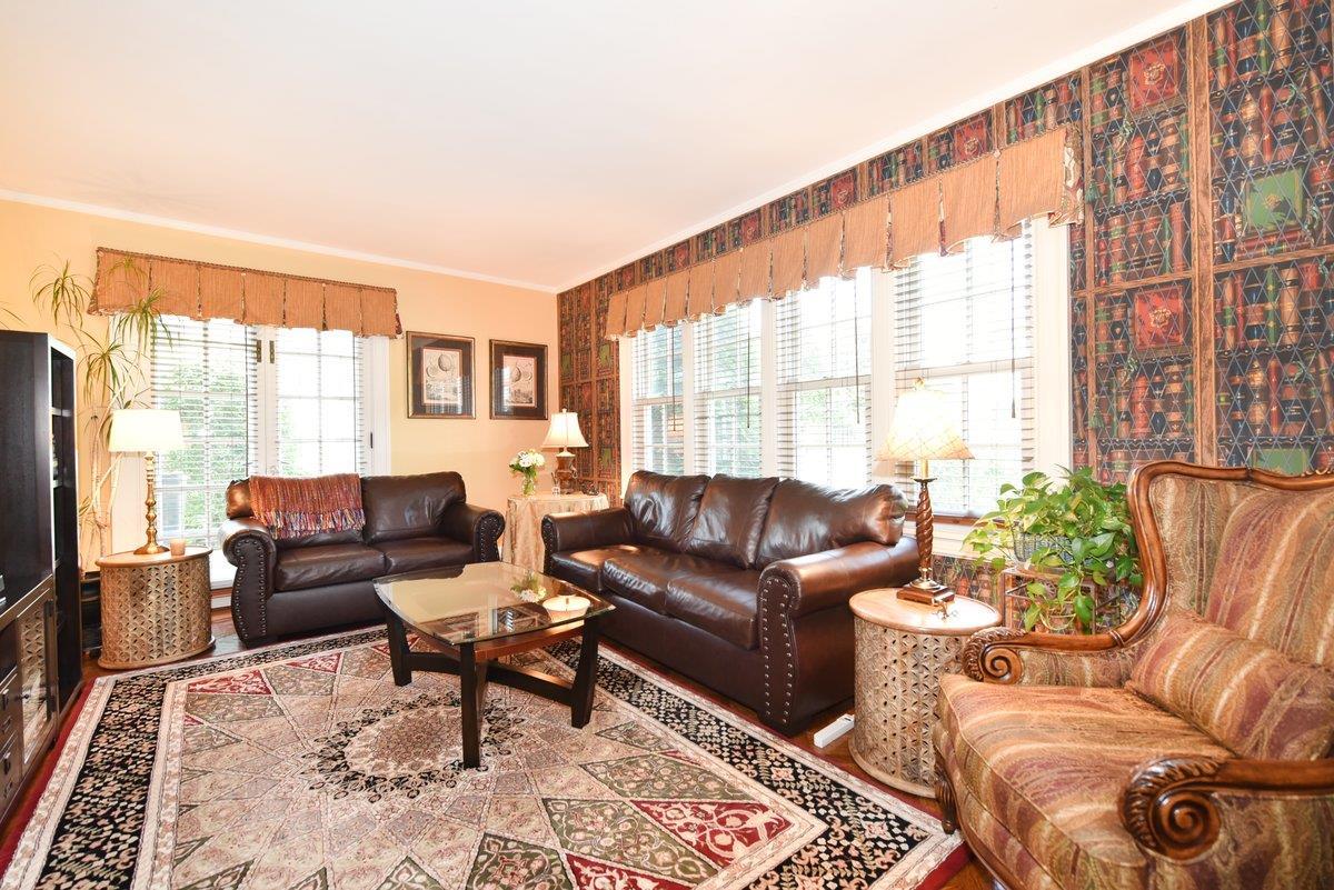 Single Family Nassau  Nassau County, NY 11530, MLS-880544-10