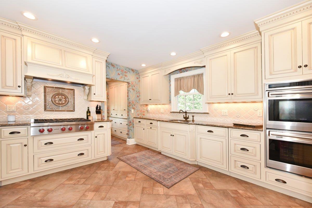 Single Family Nassau  Nassau County, NY 11530, MLS-880544-11