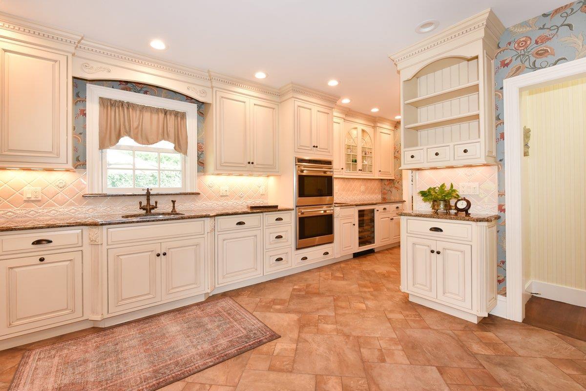 Single Family Nassau  Nassau County, NY 11530, MLS-880544-12