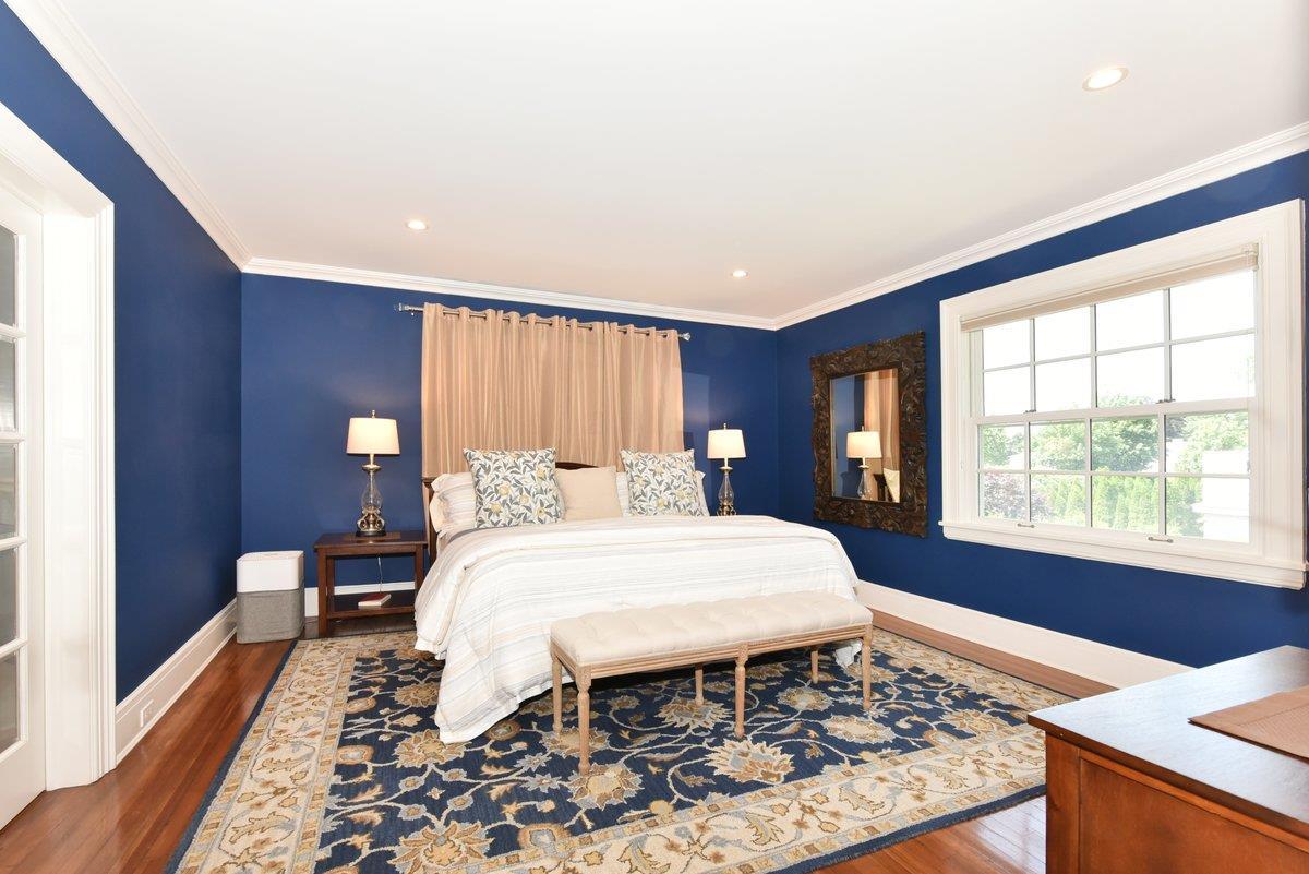 Single Family Nassau  Nassau County, NY 11530, MLS-880544-18