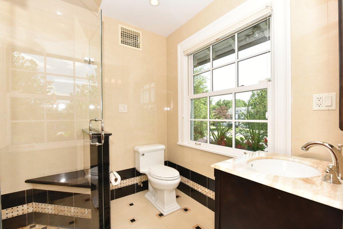 Single Family Nassau  Nassau County, NY 11530, MLS-880544-20