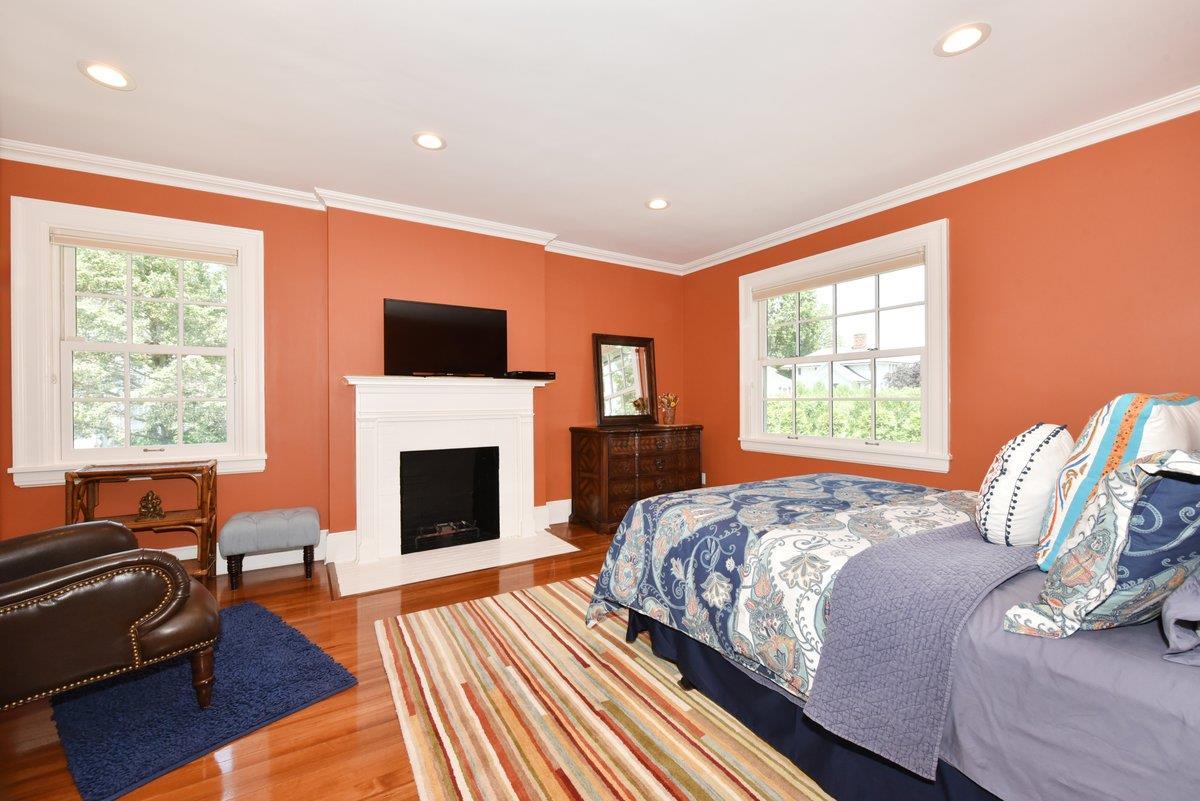 Single Family Nassau  Nassau County, NY 11530, MLS-880544-22