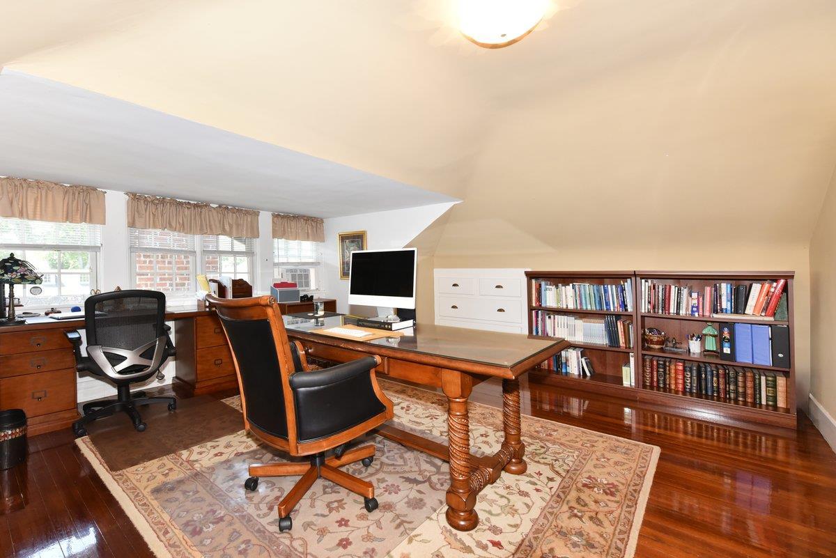 Single Family Nassau  Nassau County, NY 11530, MLS-880544-24
