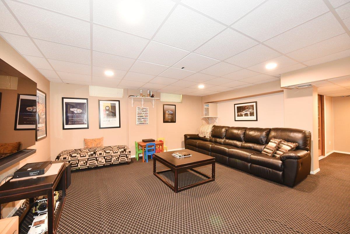 Single Family Nassau  Nassau County, NY 11530, MLS-880544-27