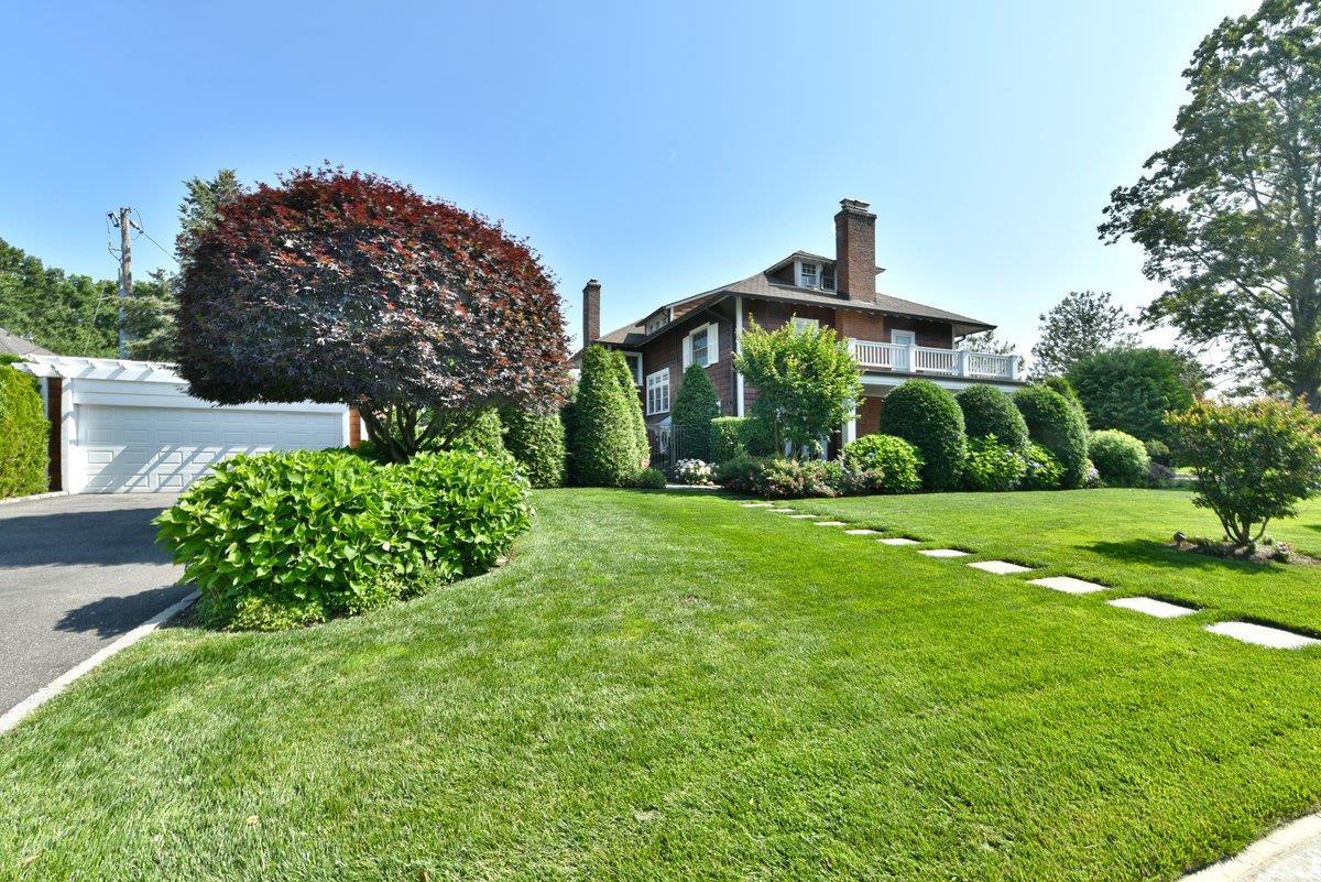 Single Family Nassau  Nassau County, NY 11530, MLS-880544-30