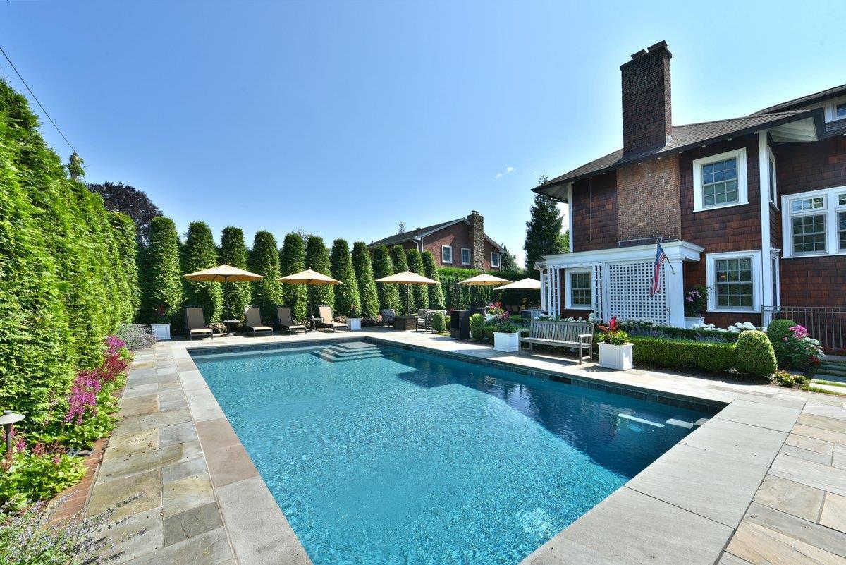 Single Family Nassau  Nassau County, NY 11530, MLS-880544-35