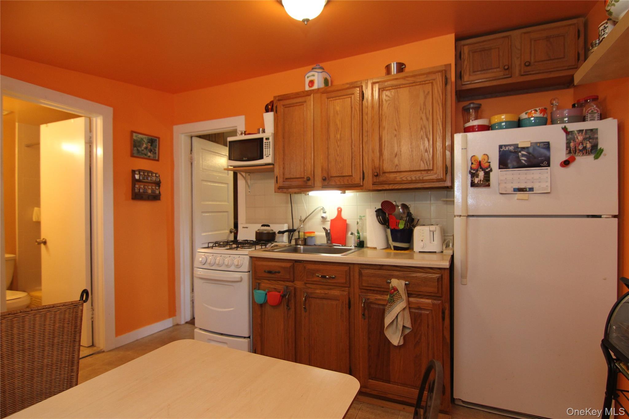 Coop Lexington  Westchester County, NY 10567, MLS-880547-13